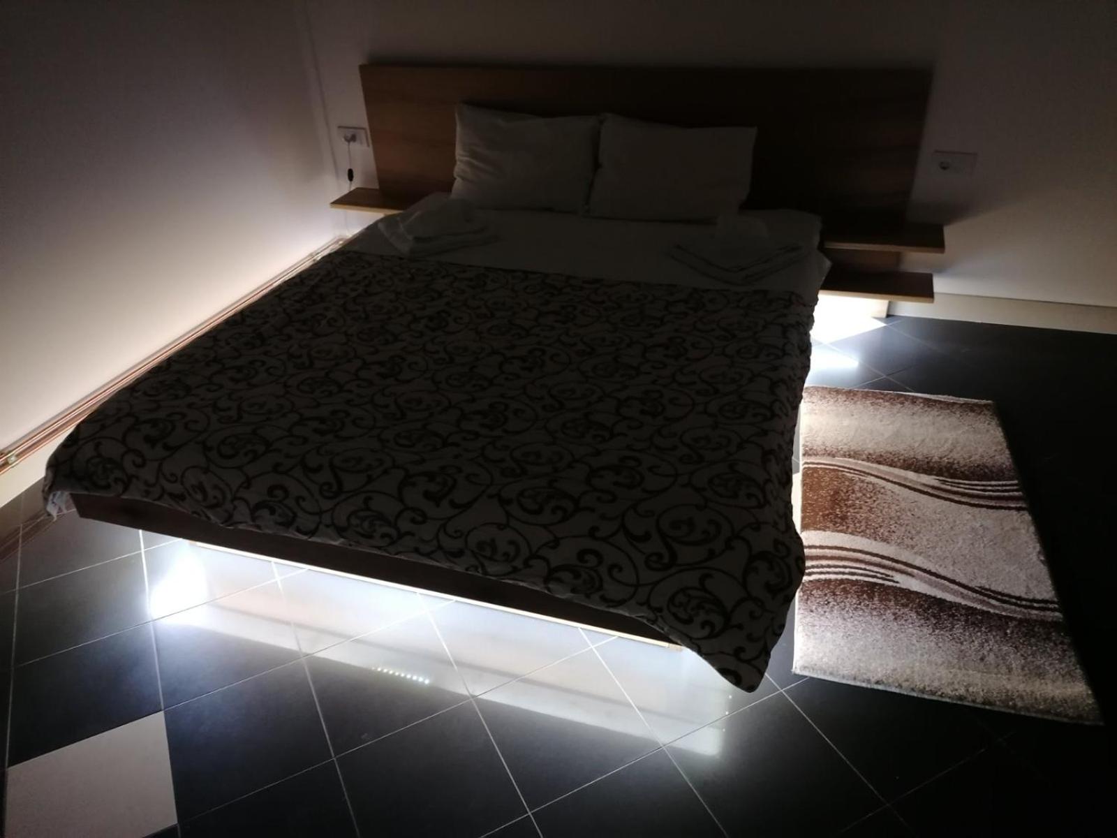 Double Room - Disability Access photo 2