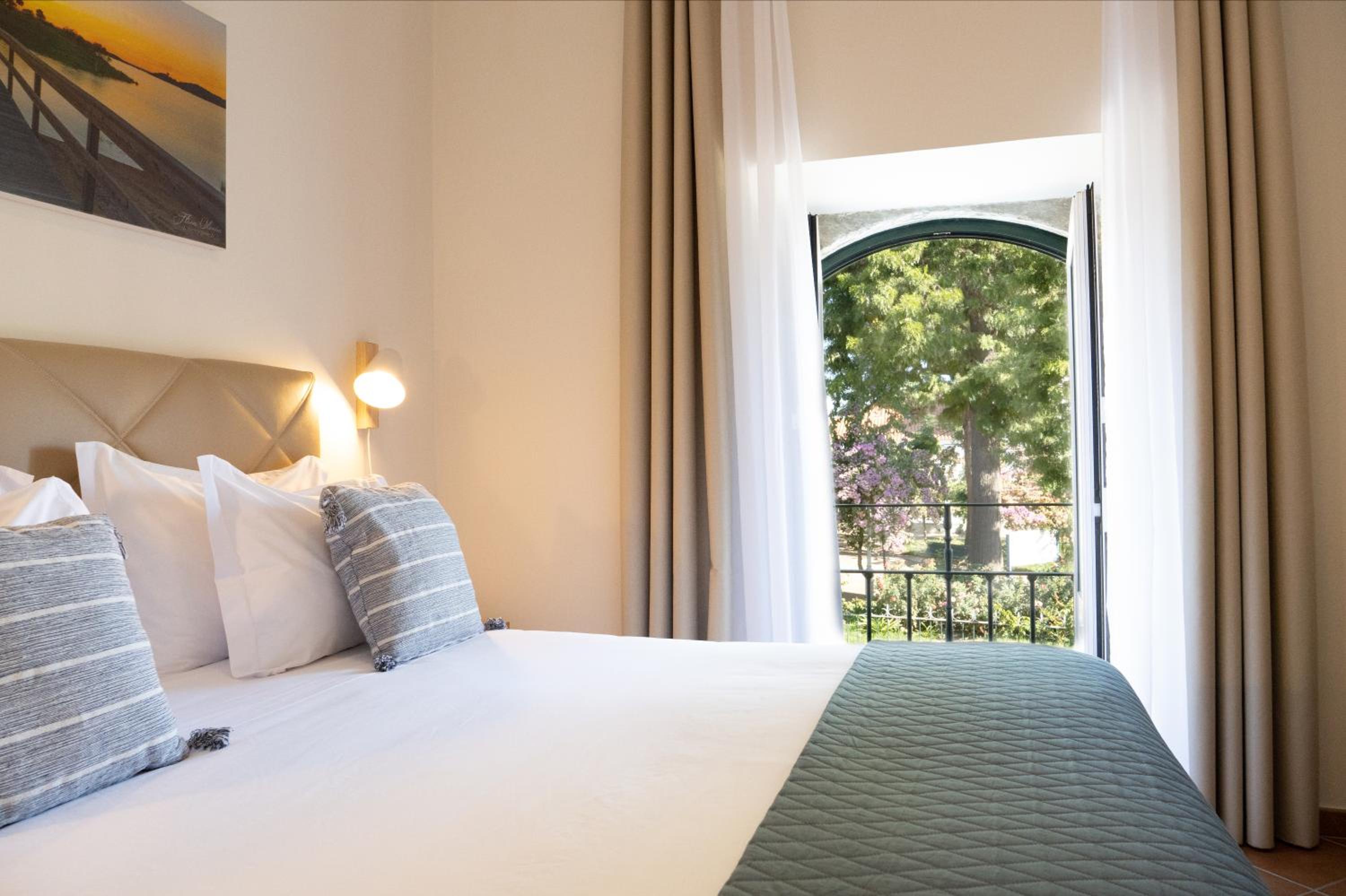 Suite with Garden View photo 3