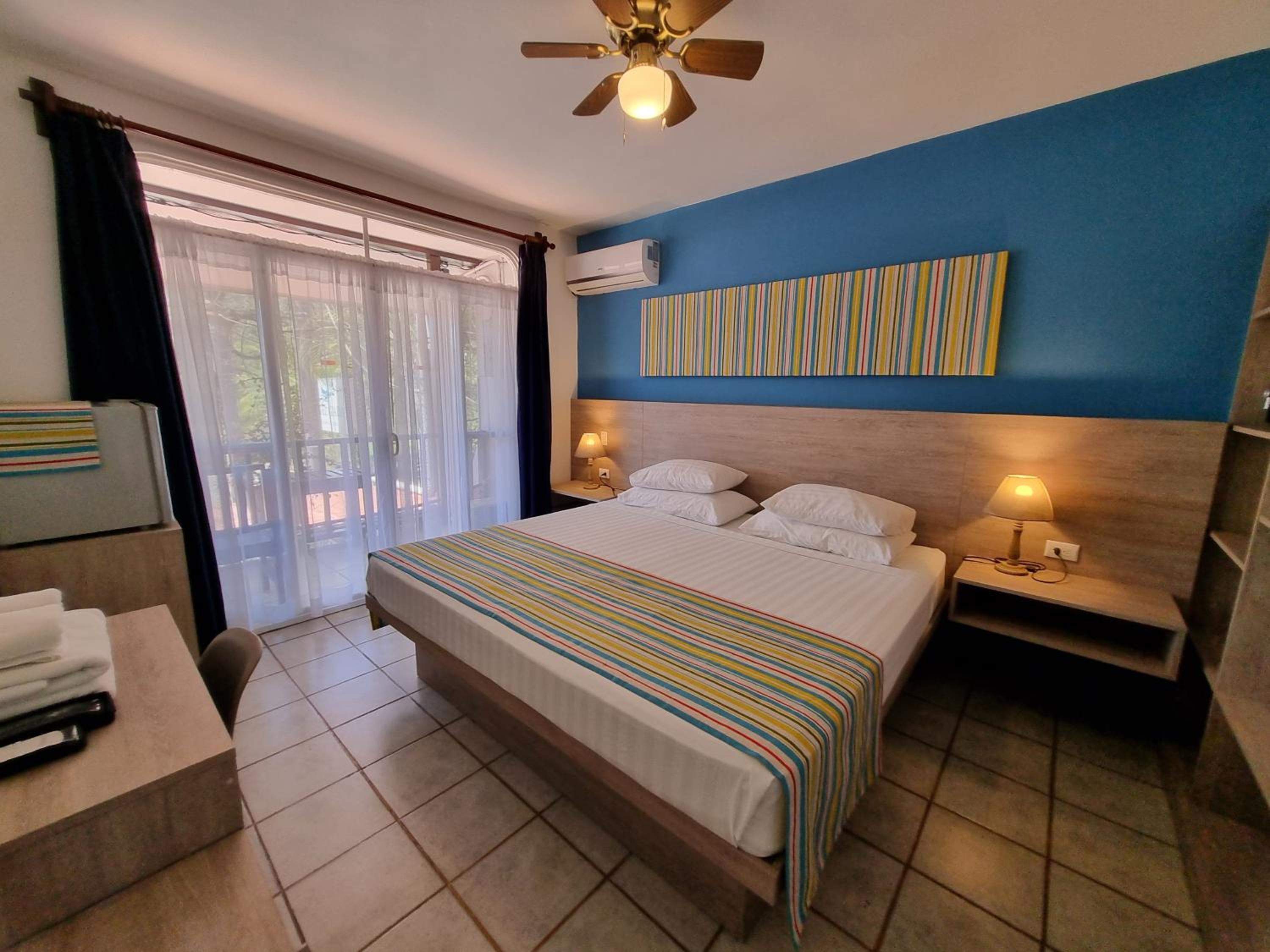 Double Room with Main Street View - Photo 2