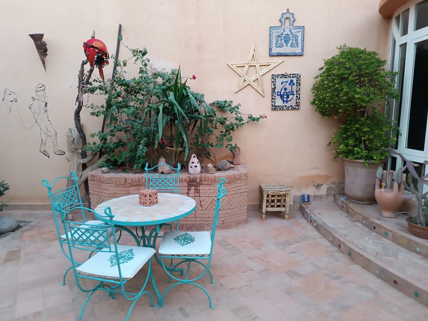 Studio with Balcony - Photo 4