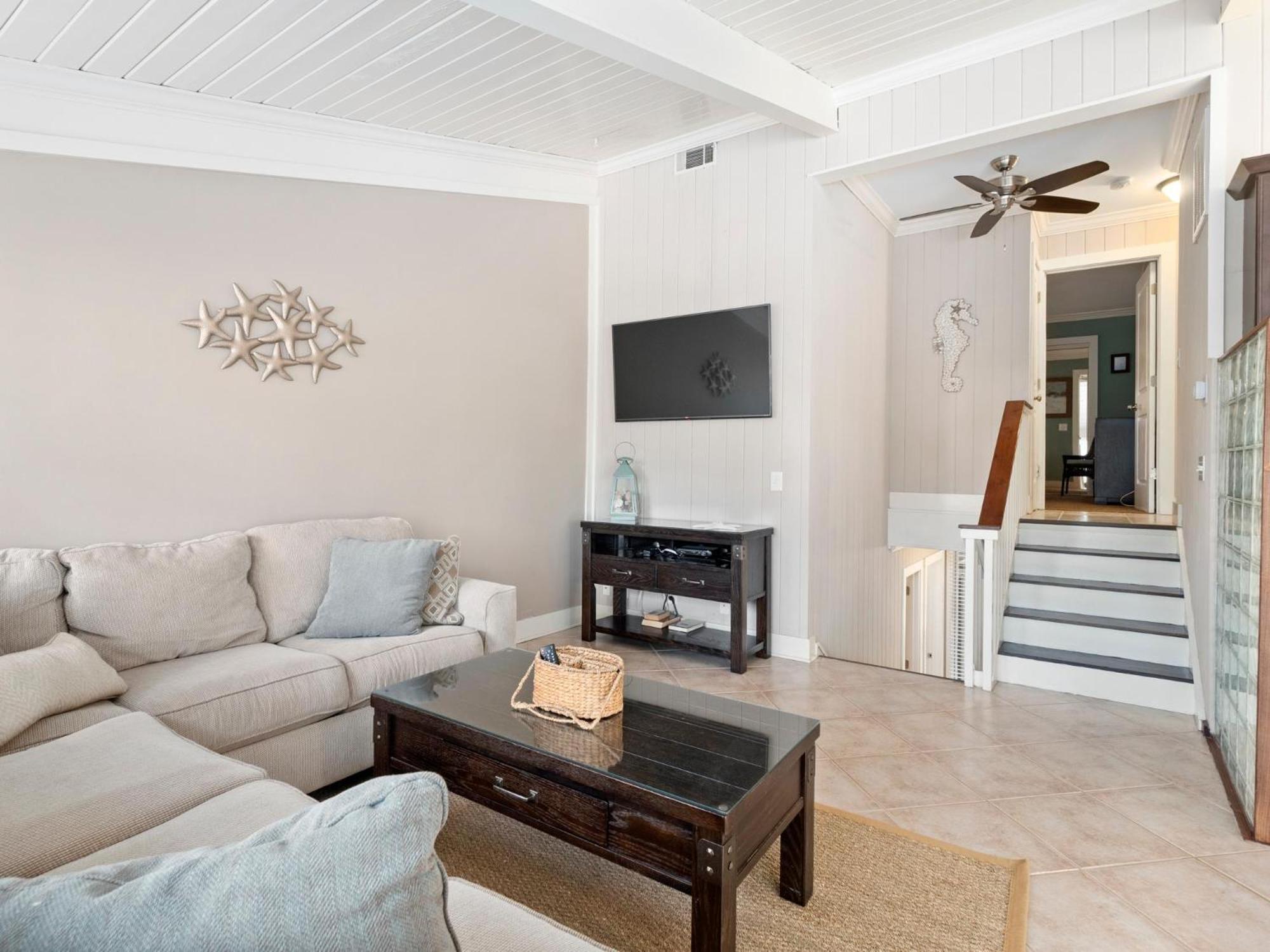 Three-Bedroom Villa photo 3