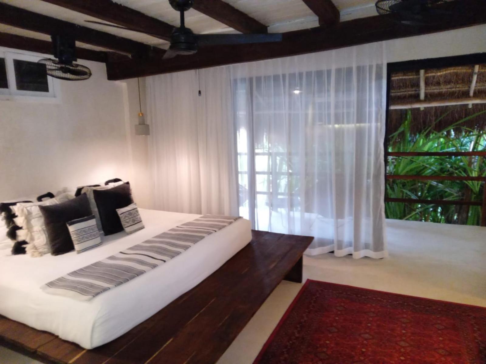 King Room With Balcony