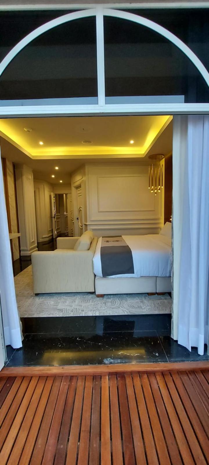 Presidential Suite