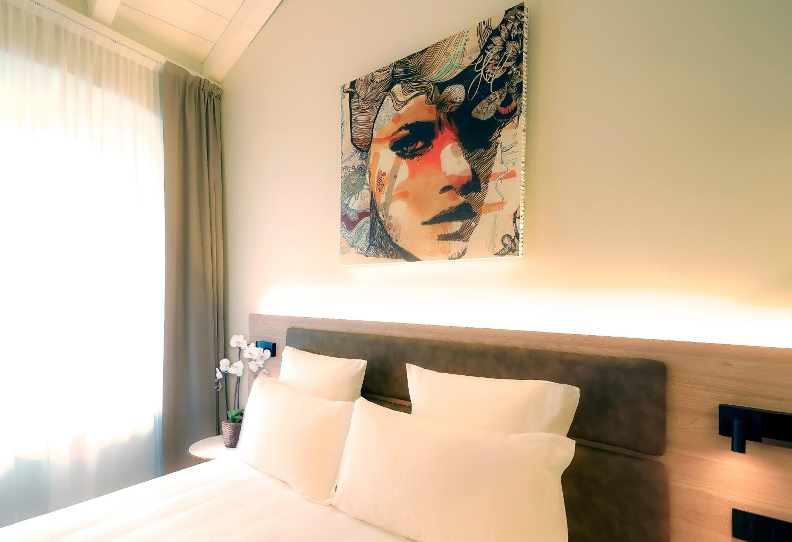Two Connecting Double Rooms