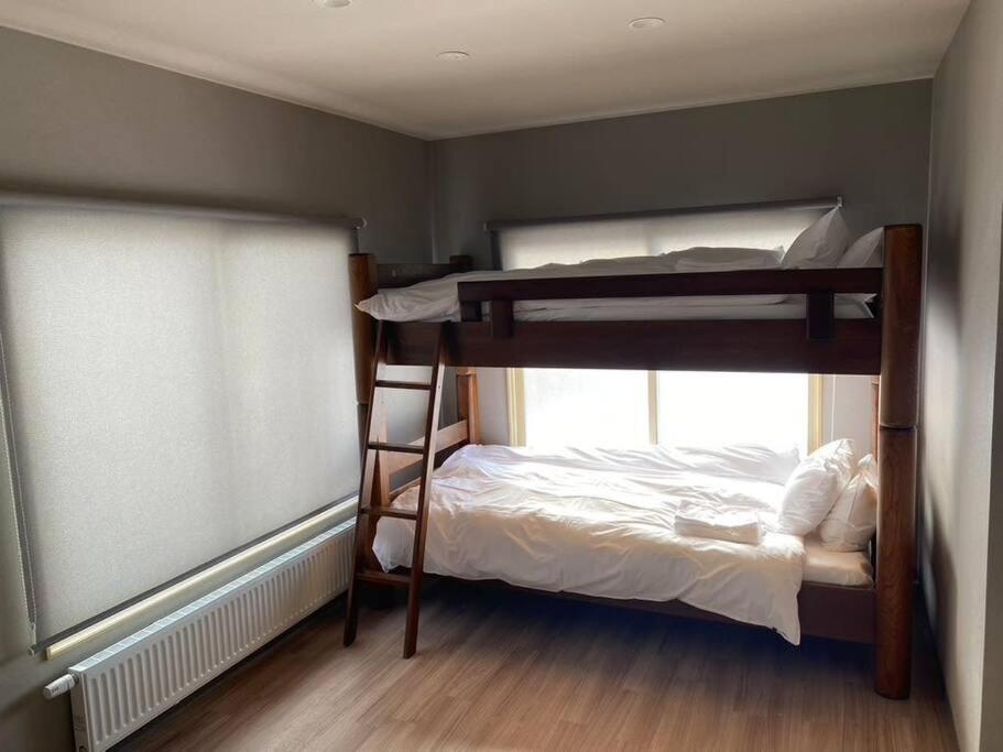 Four-Bedroom House photo 1