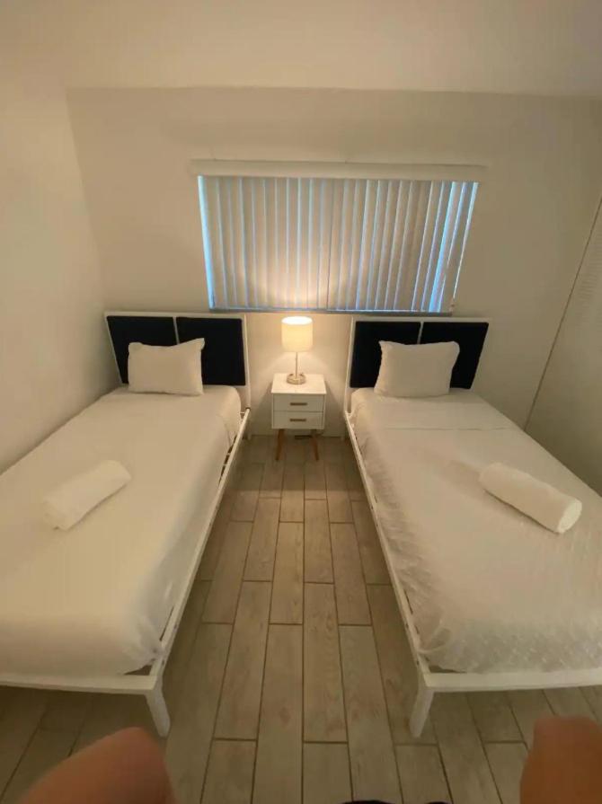 Two-Bedroom Apartment - Photo 2