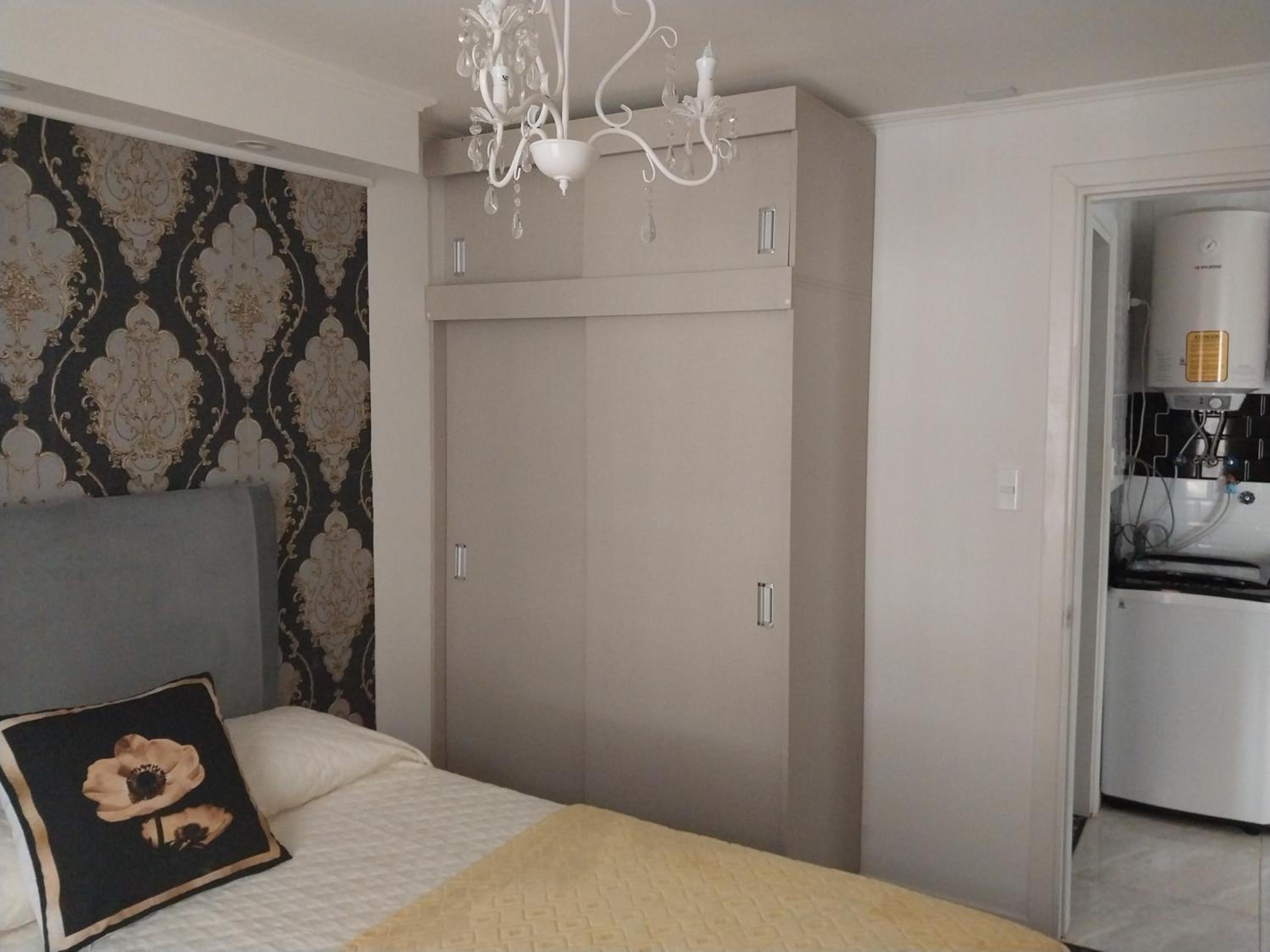 One-Bedroom Apartment photo 2