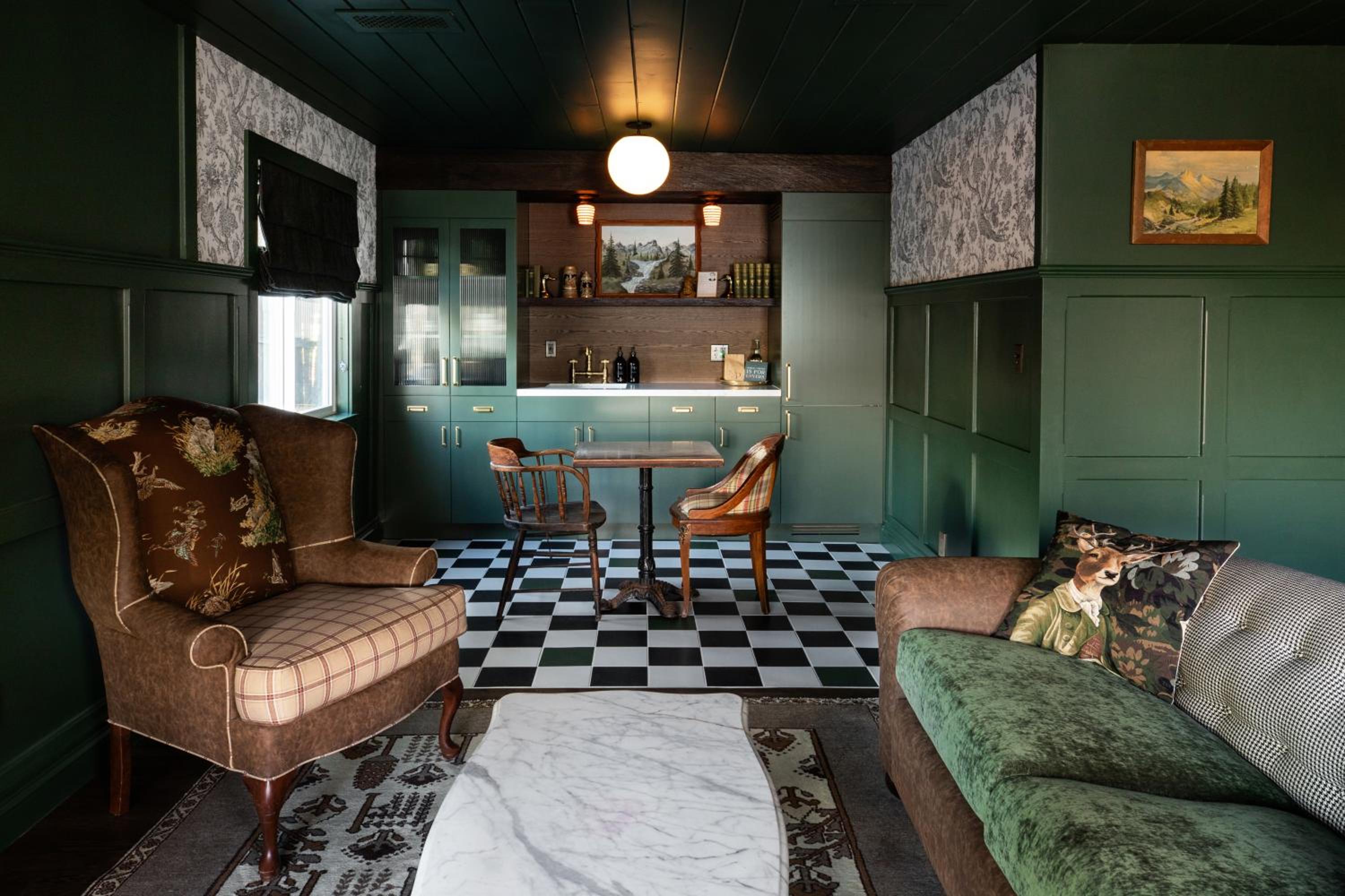 Two-Bedroom House - Photo 1
