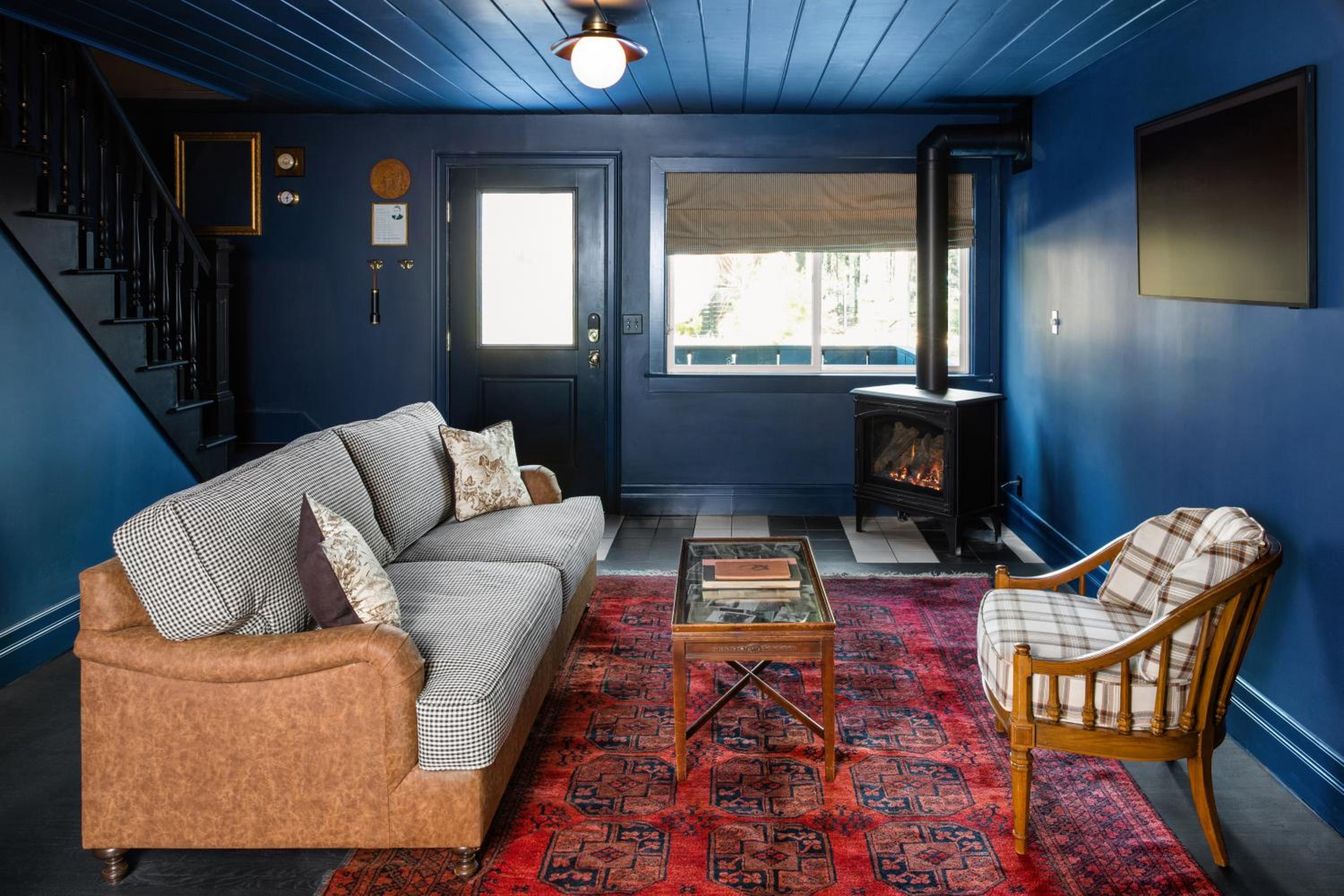Two-Bedroom House photo 2