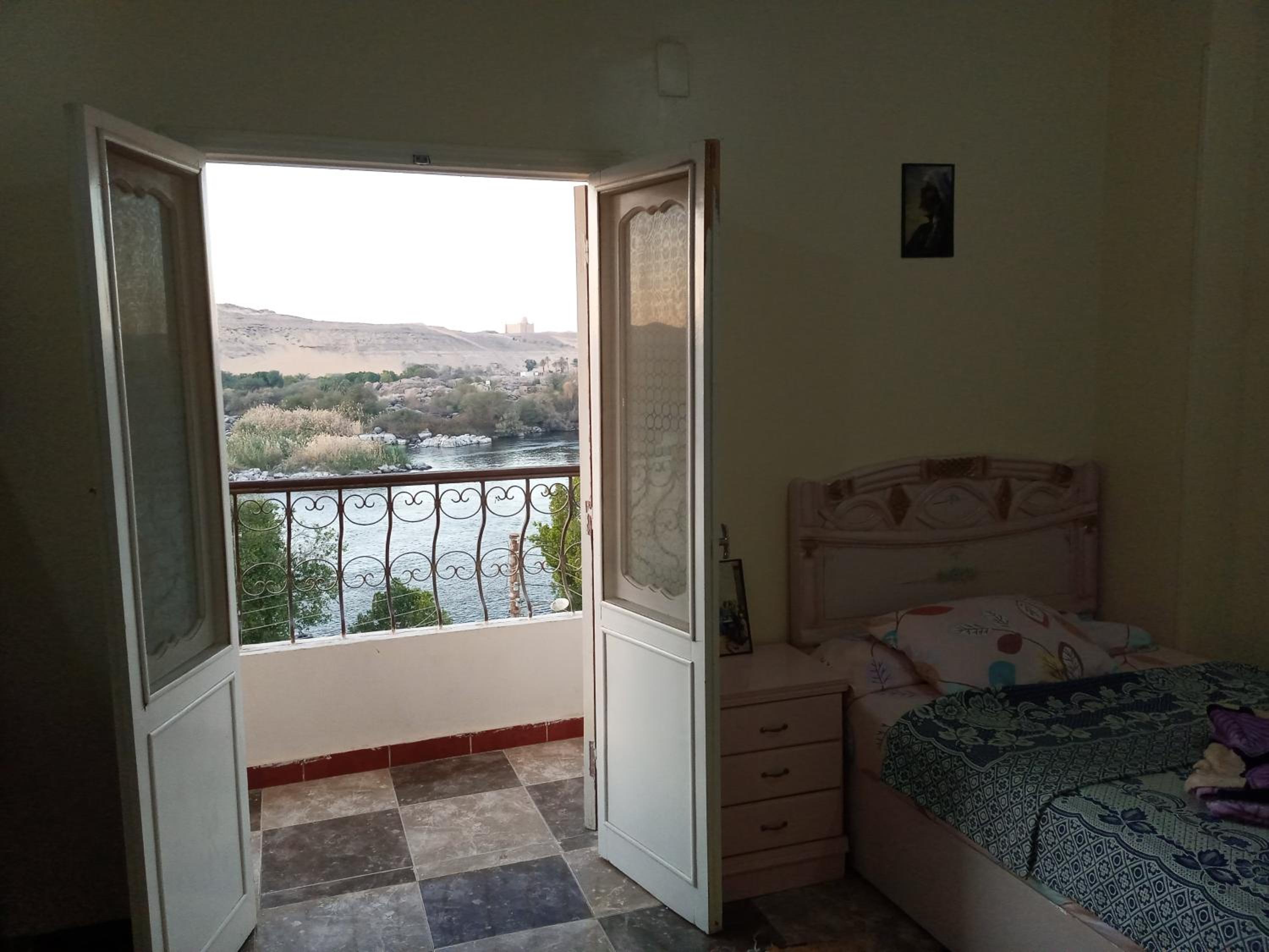 Quadruple Room with Balcony - Photo 5