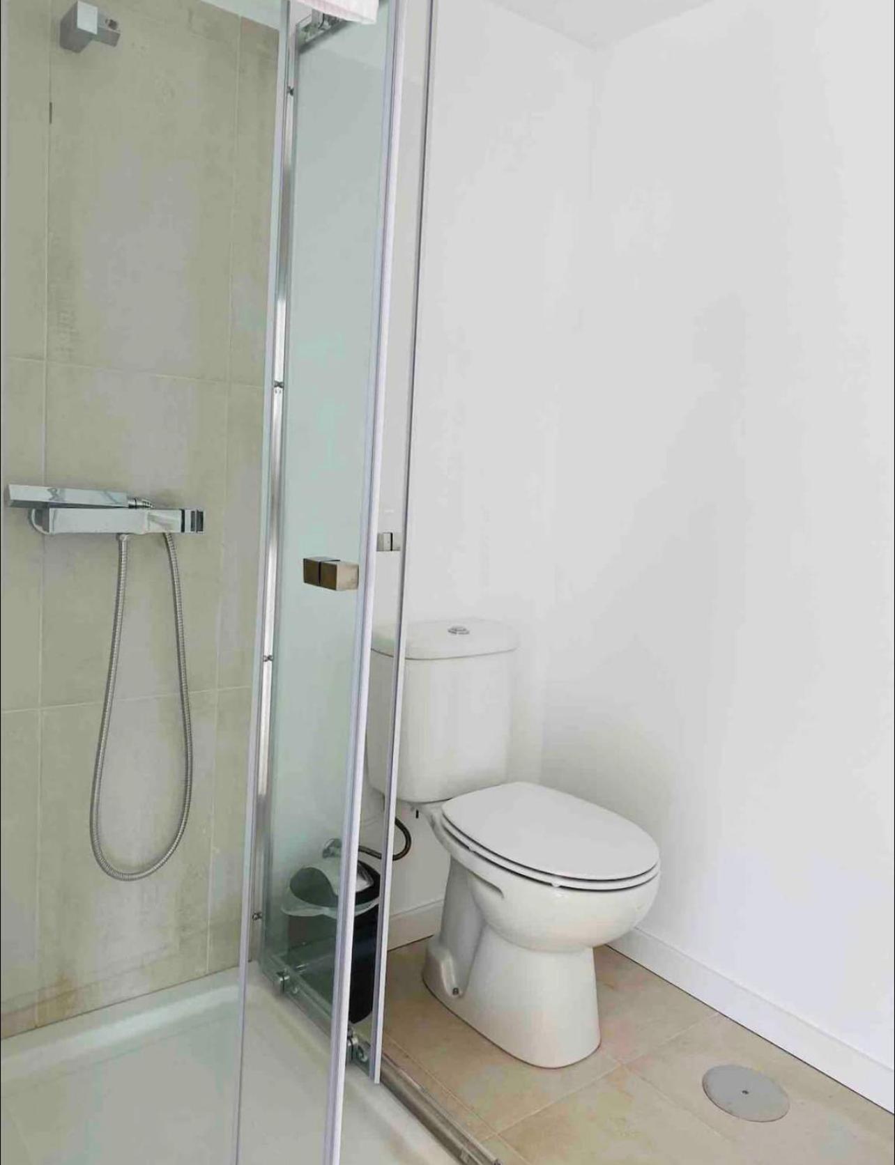 Double Room with Balcony and Sea View - Photo 3