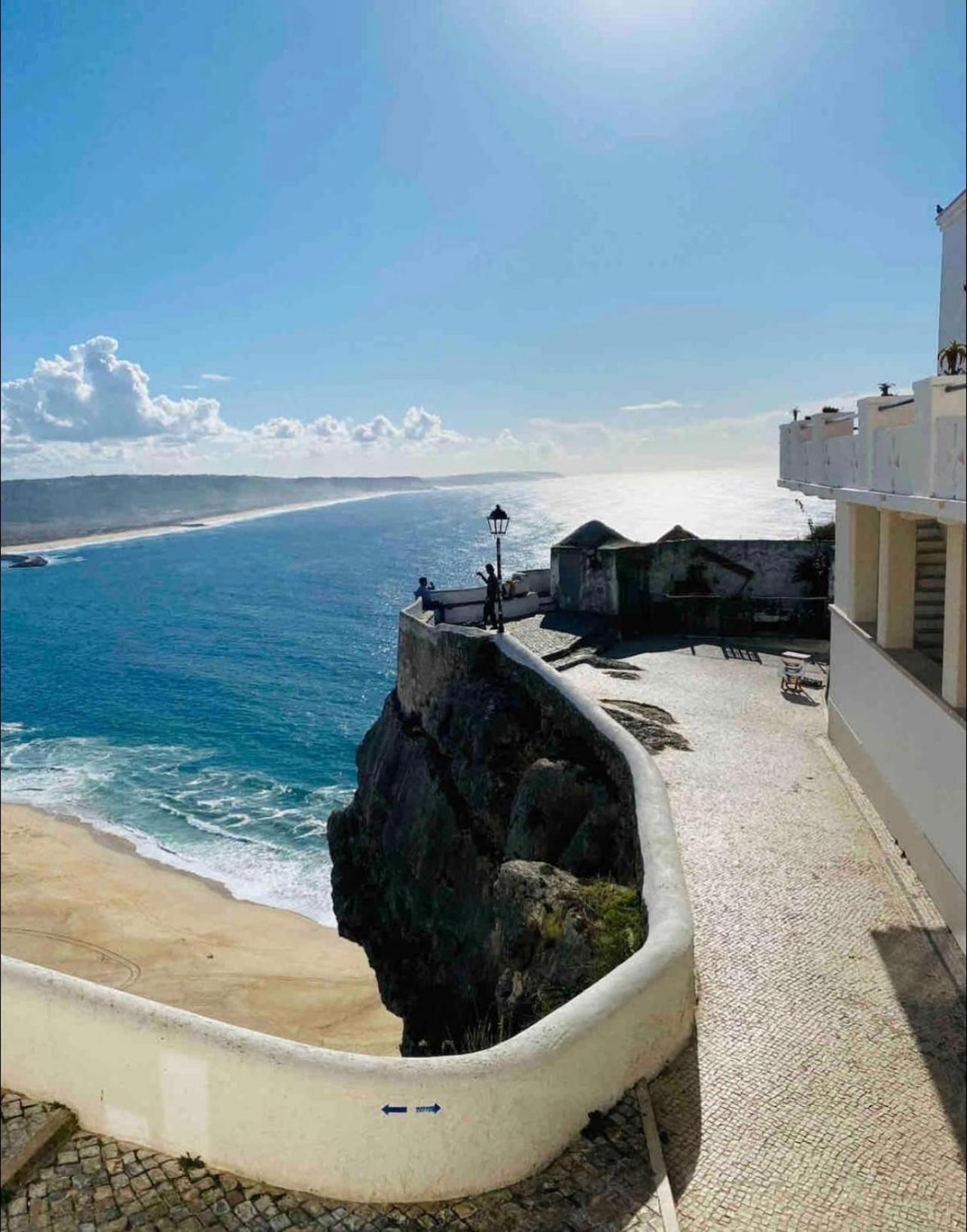 Deluxe Double Room with Side Sea View - Photo 16