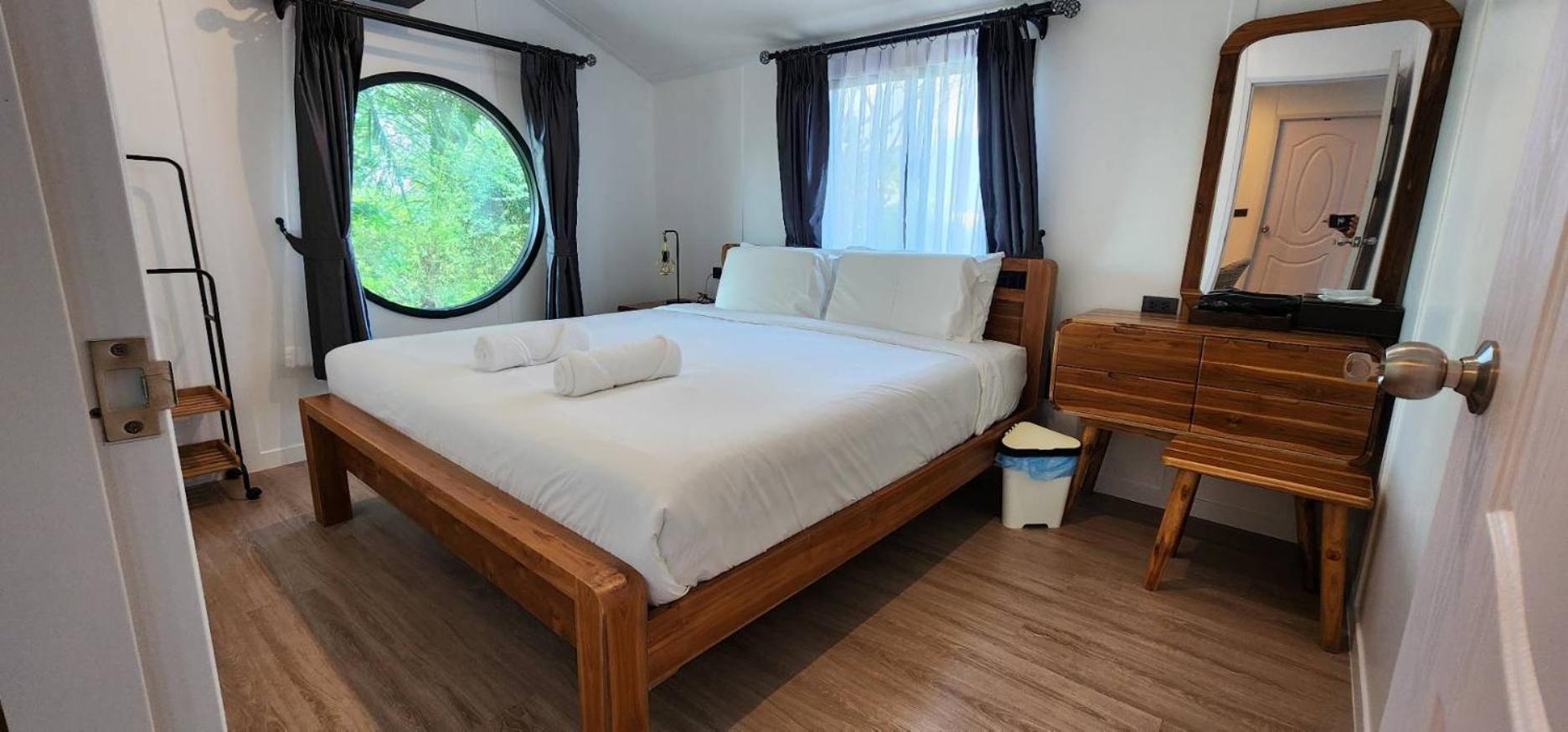 Deluxe Quadruple Room photo 3