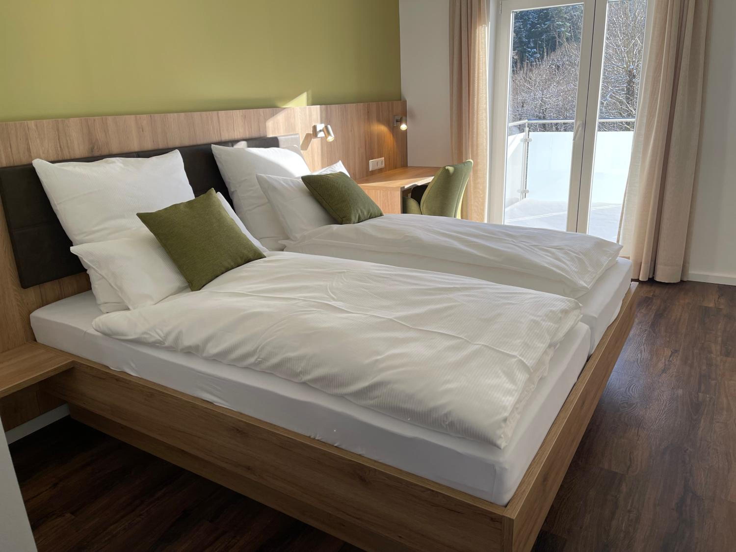 Deluxe Double Room with Balcony photo 1