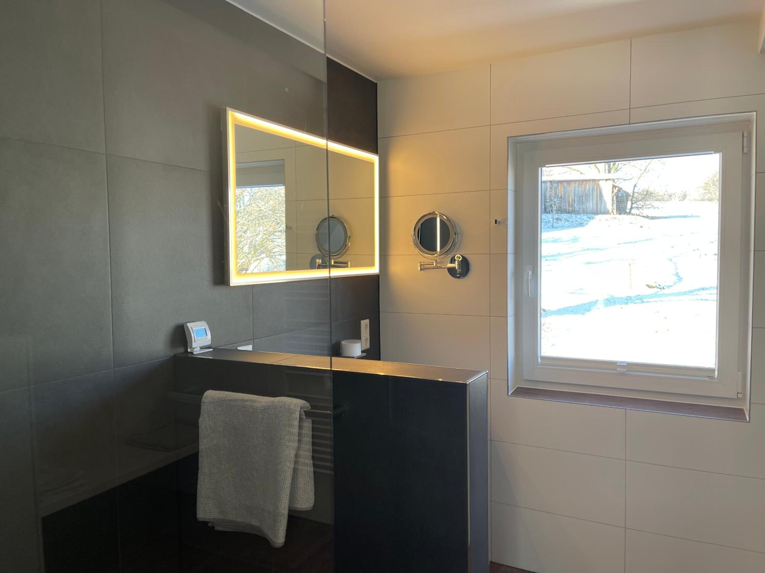 Deluxe Double Room with Balcony photo 2