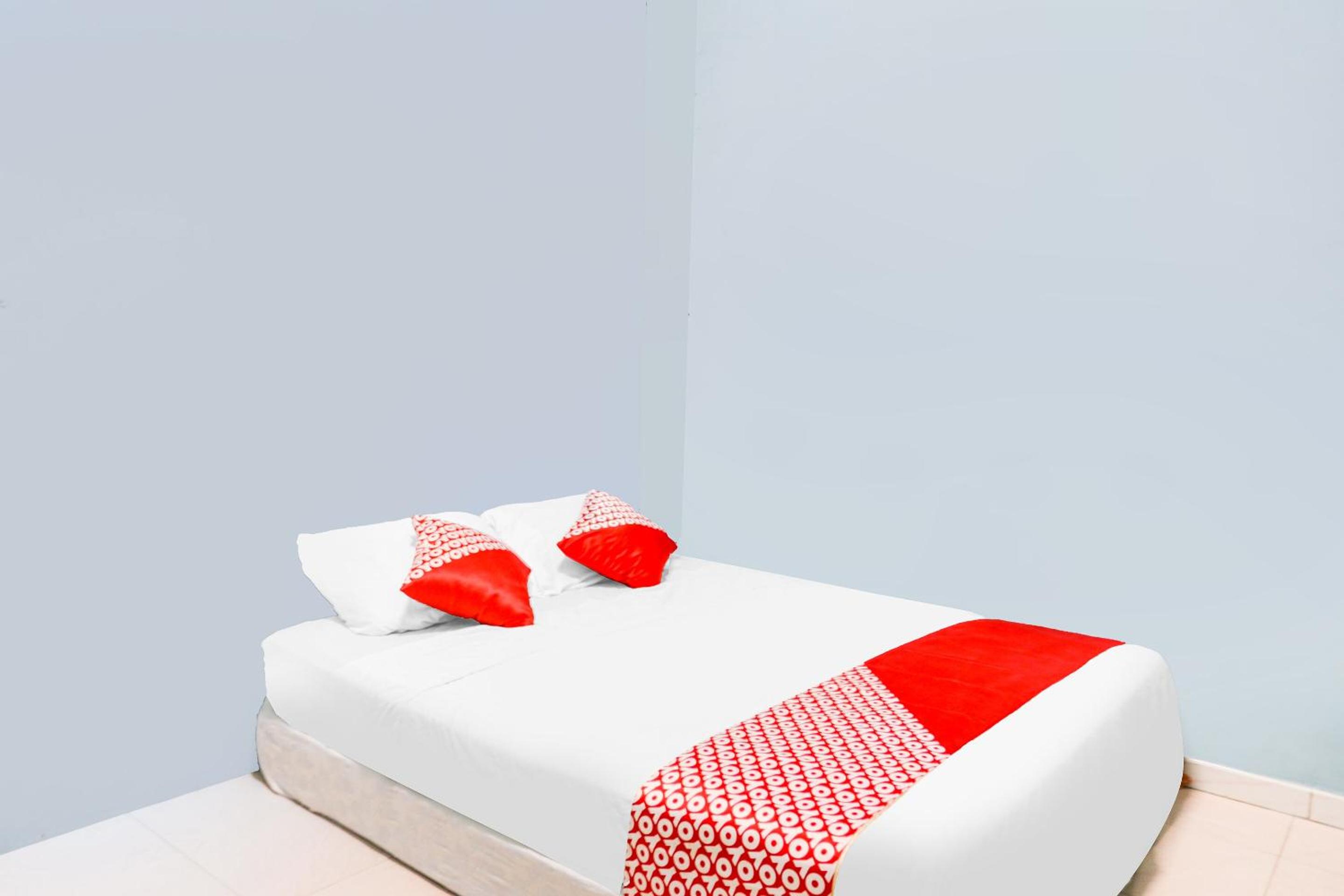 Budget Double Room - Photo 1