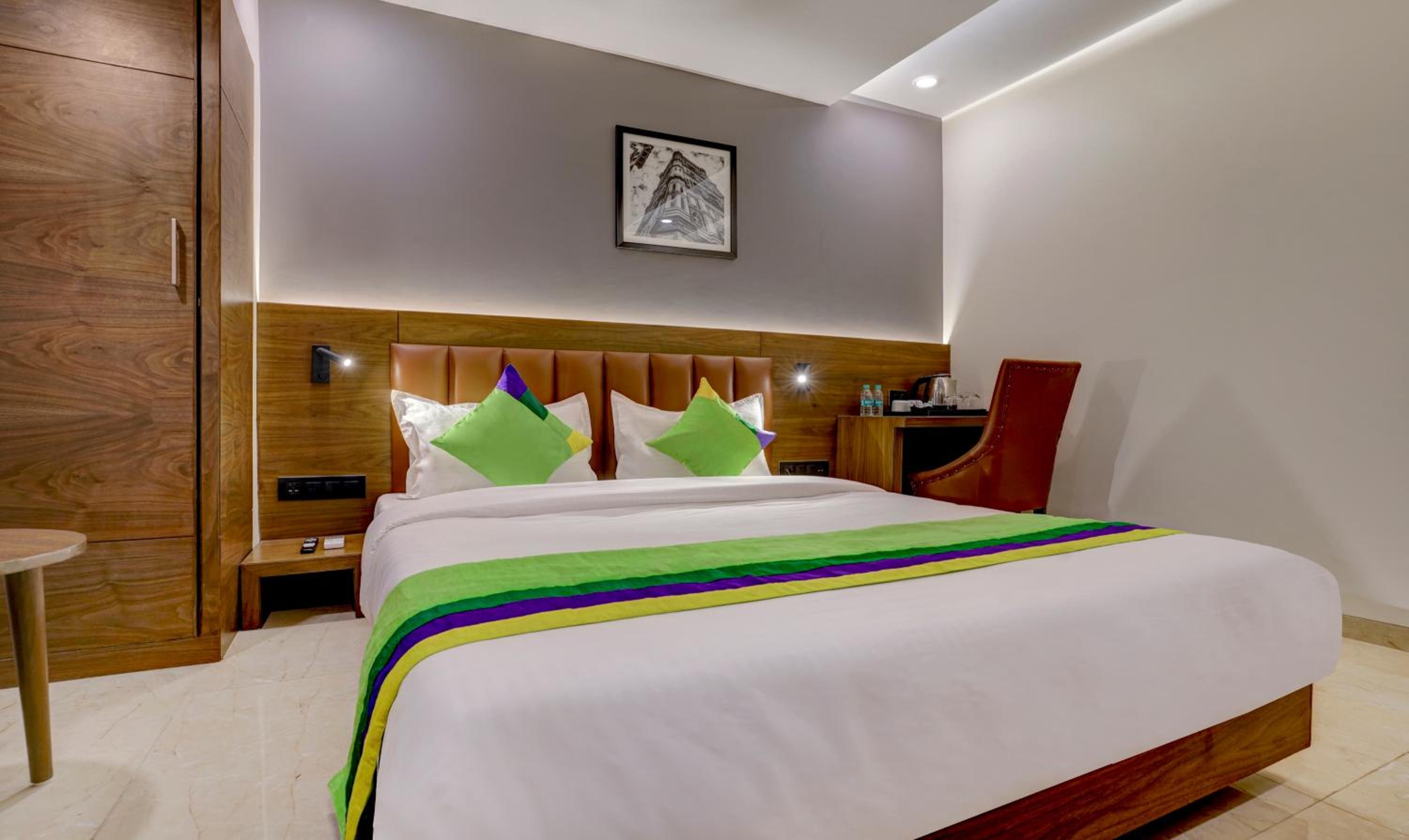Standard Double Room - Photo 7