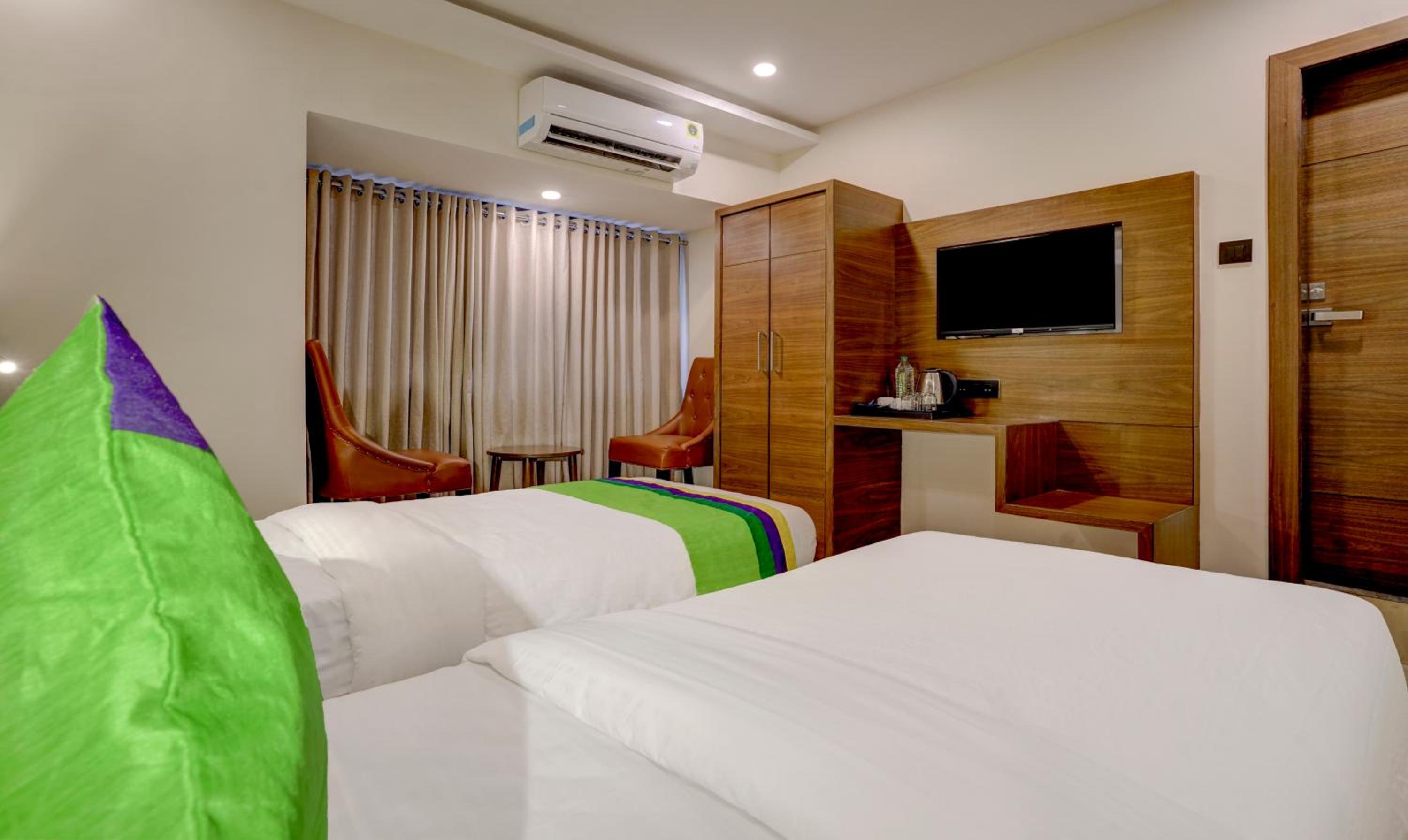 Standard Double Room - Photo 3