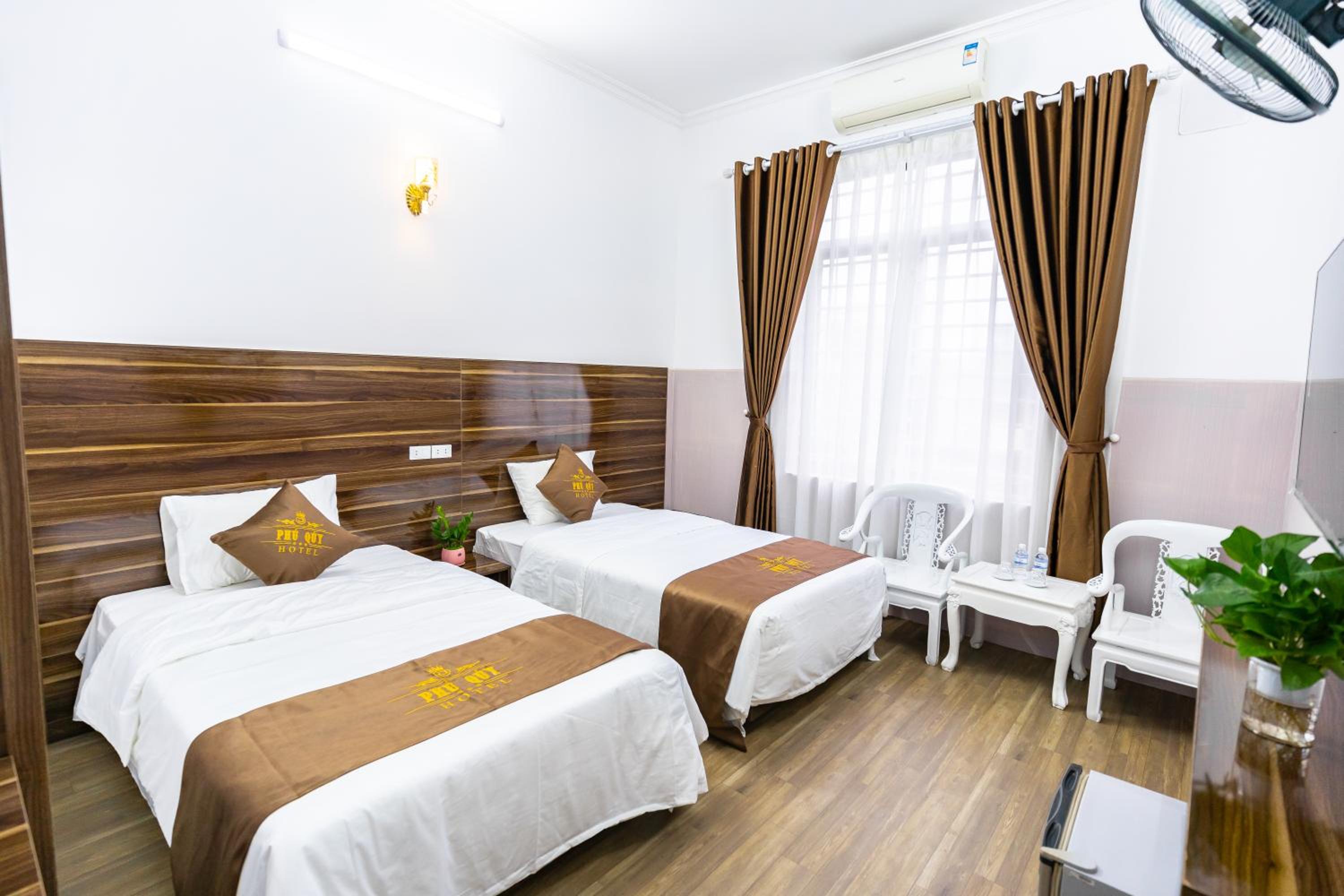 Triple Room With View