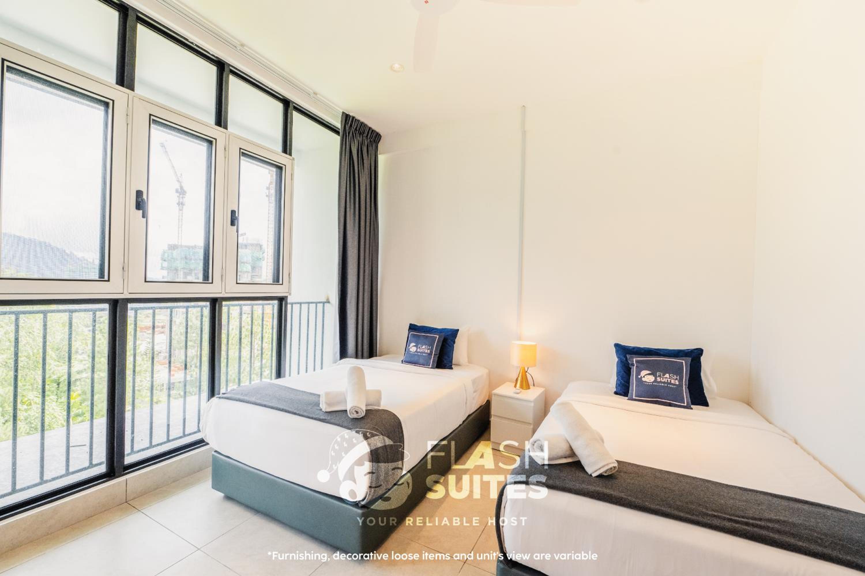 Premium Three-Bedroom Duplex Suite with Balcony - Photo 9