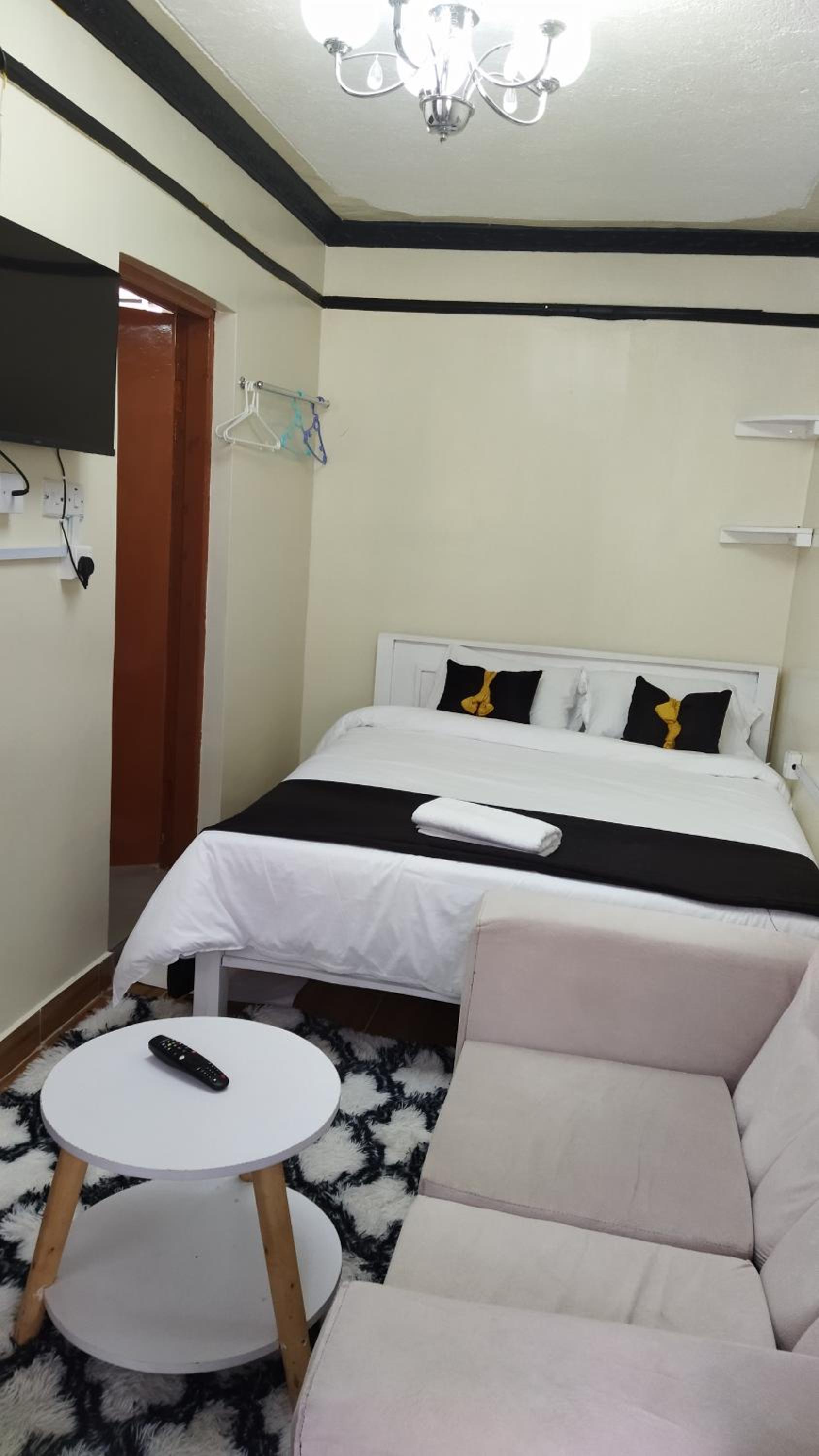 Single Room photo 3