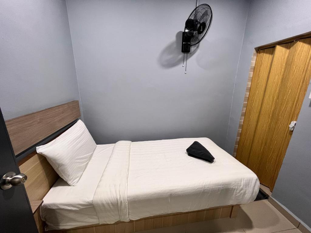 Single Room with Bathroom