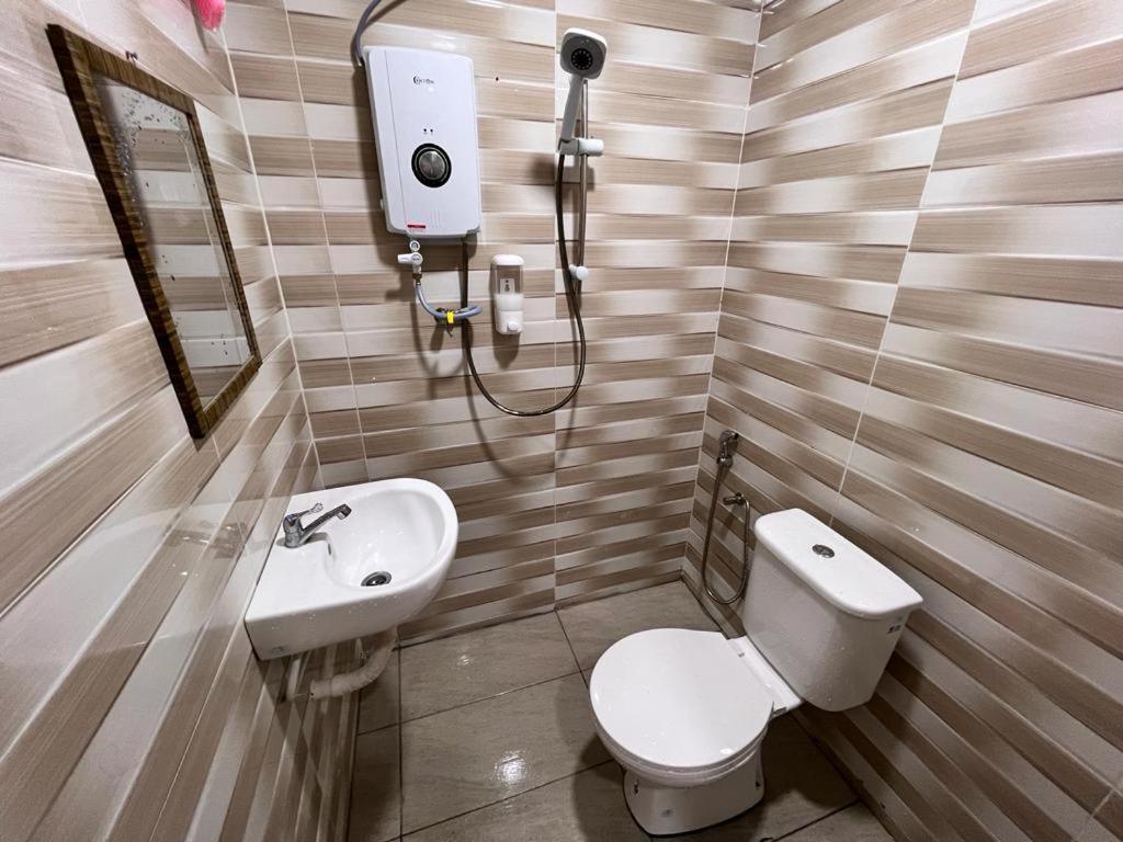 Standard Triple Room - Photo 1