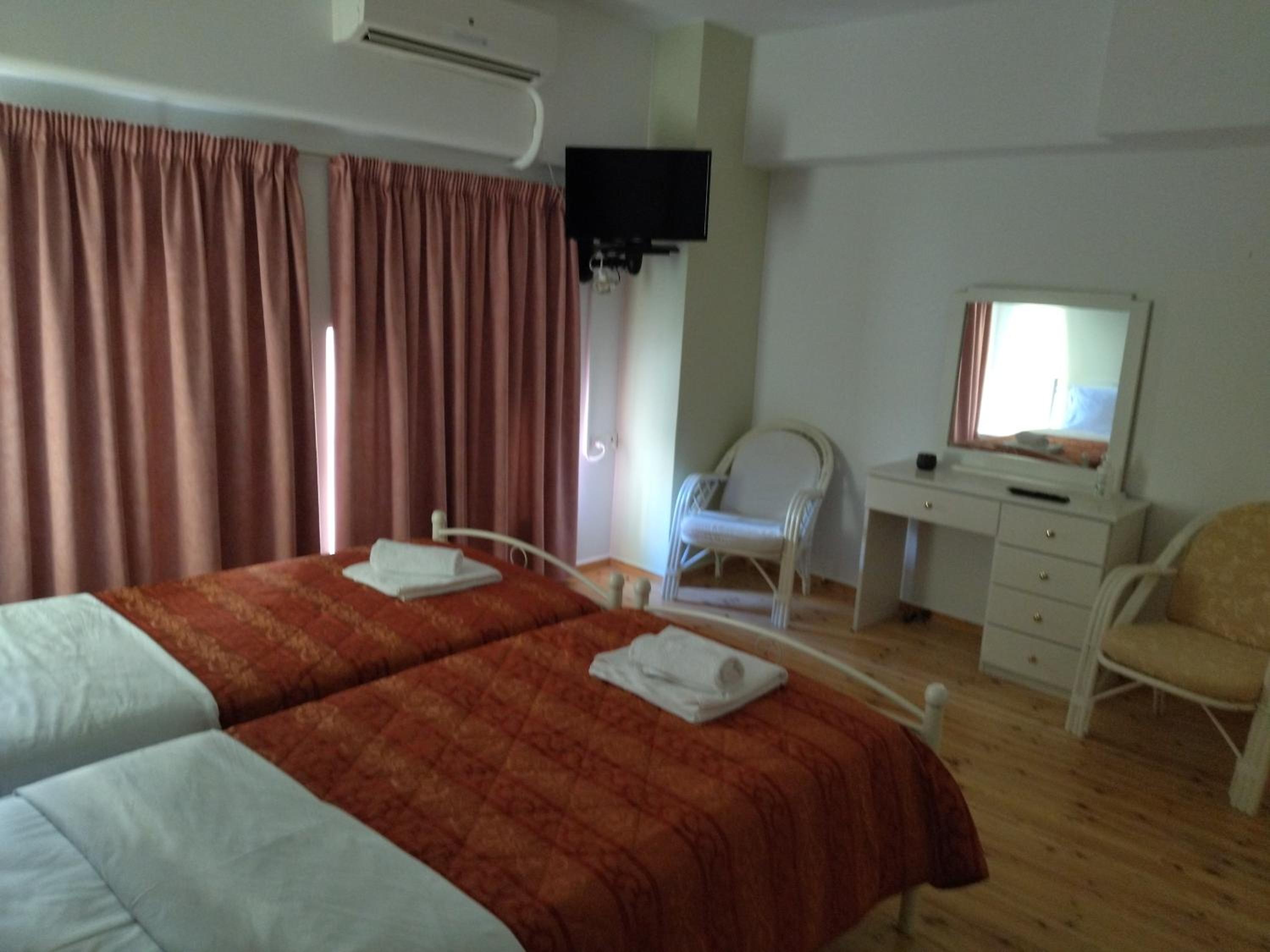 Economy Quadruple Room