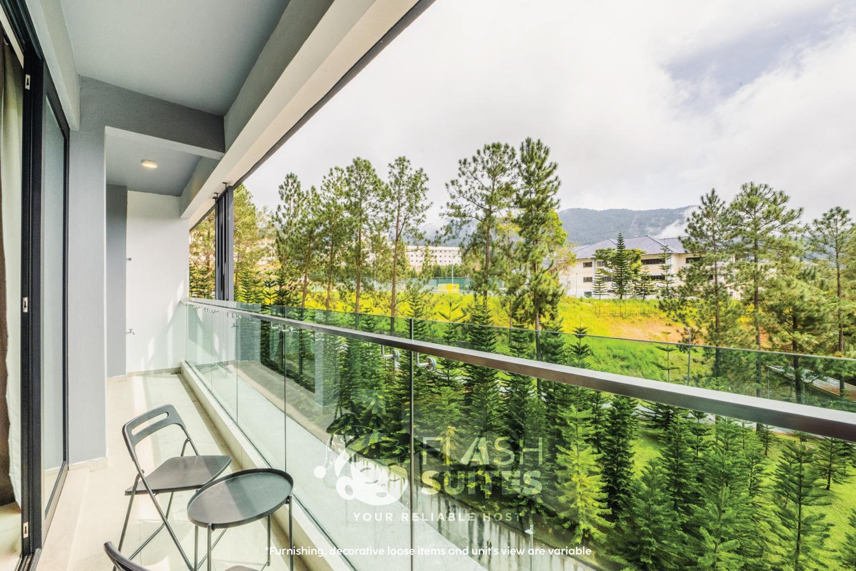 Premium One-Bedroom Suite with Balcony - Photo 7