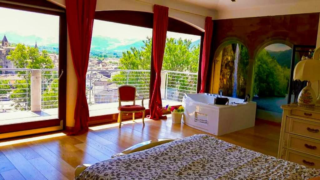 Suite with Mountain View photo 1
