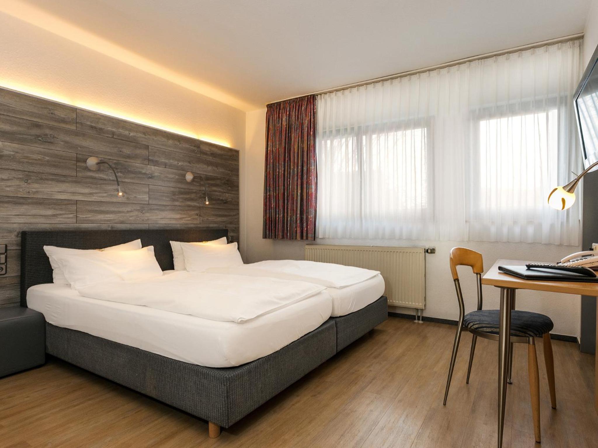 Economy Double Room photo 1