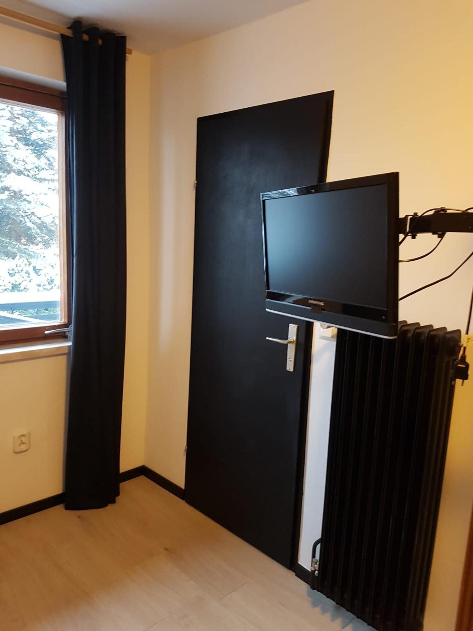 Small Twin Room photo 3