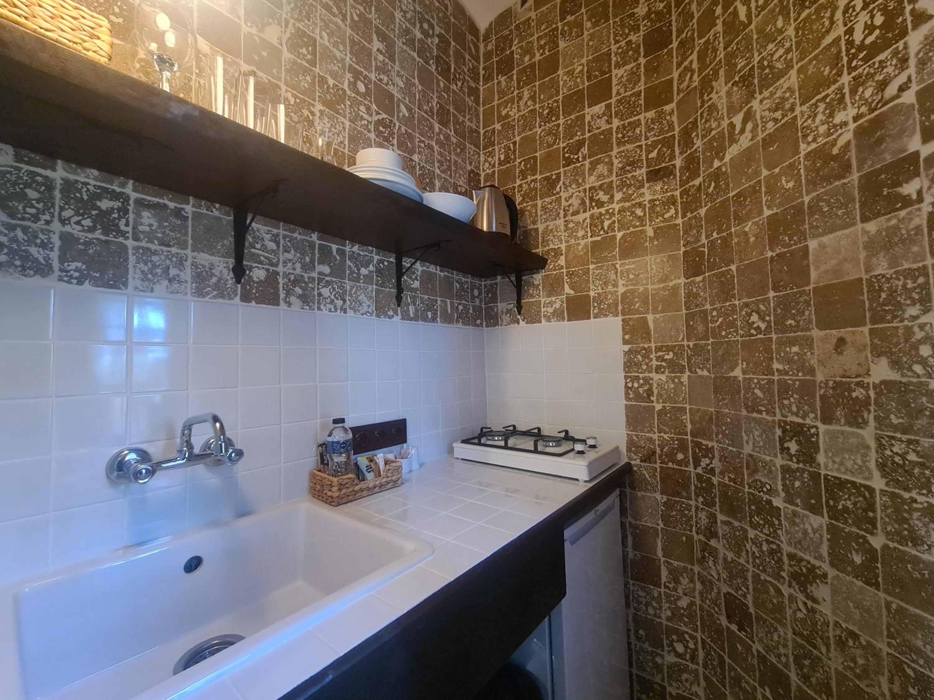 Deluxe Bungalow with Garden View - Photo 21