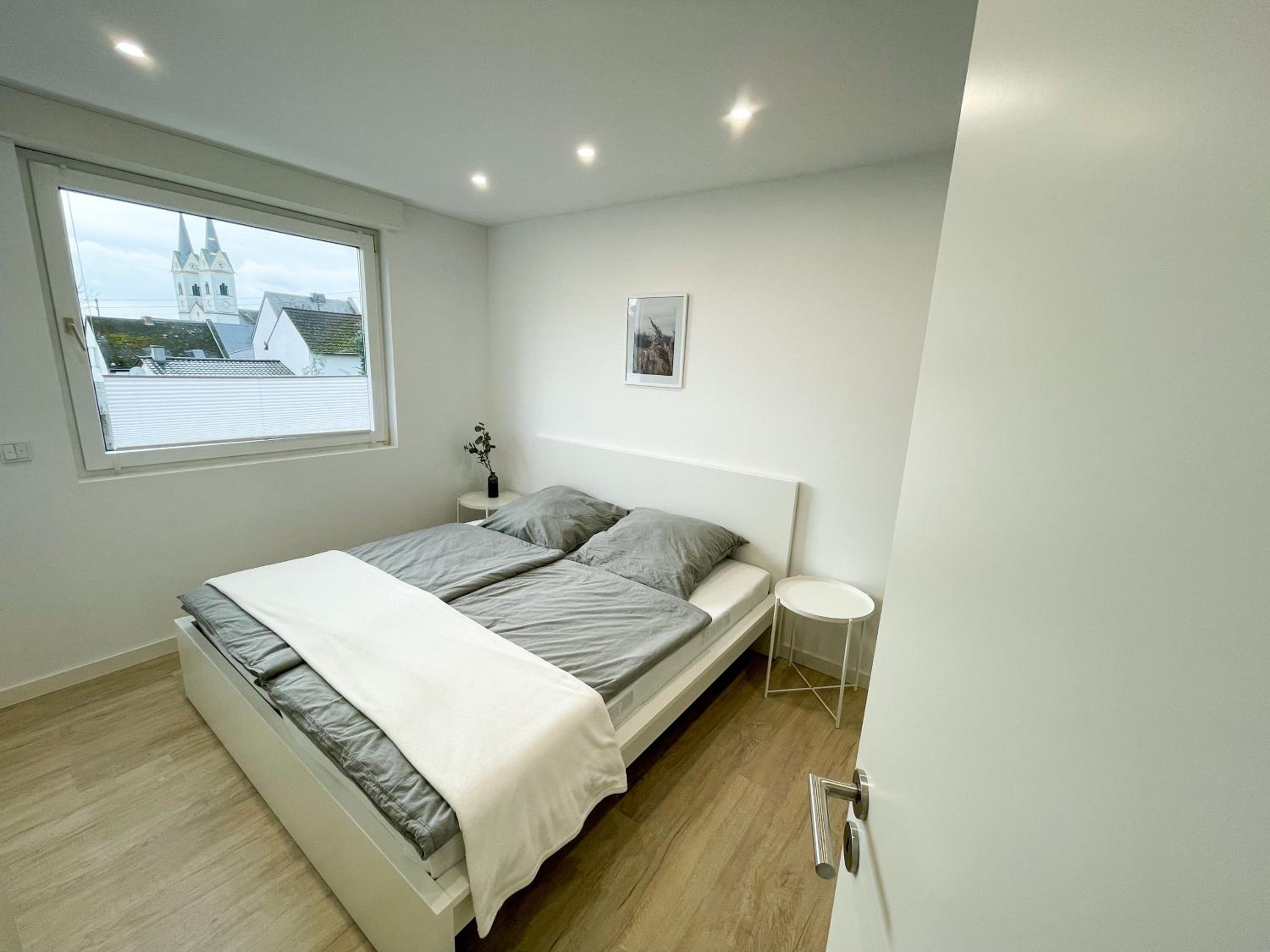 Apartment with Balcony photo 1