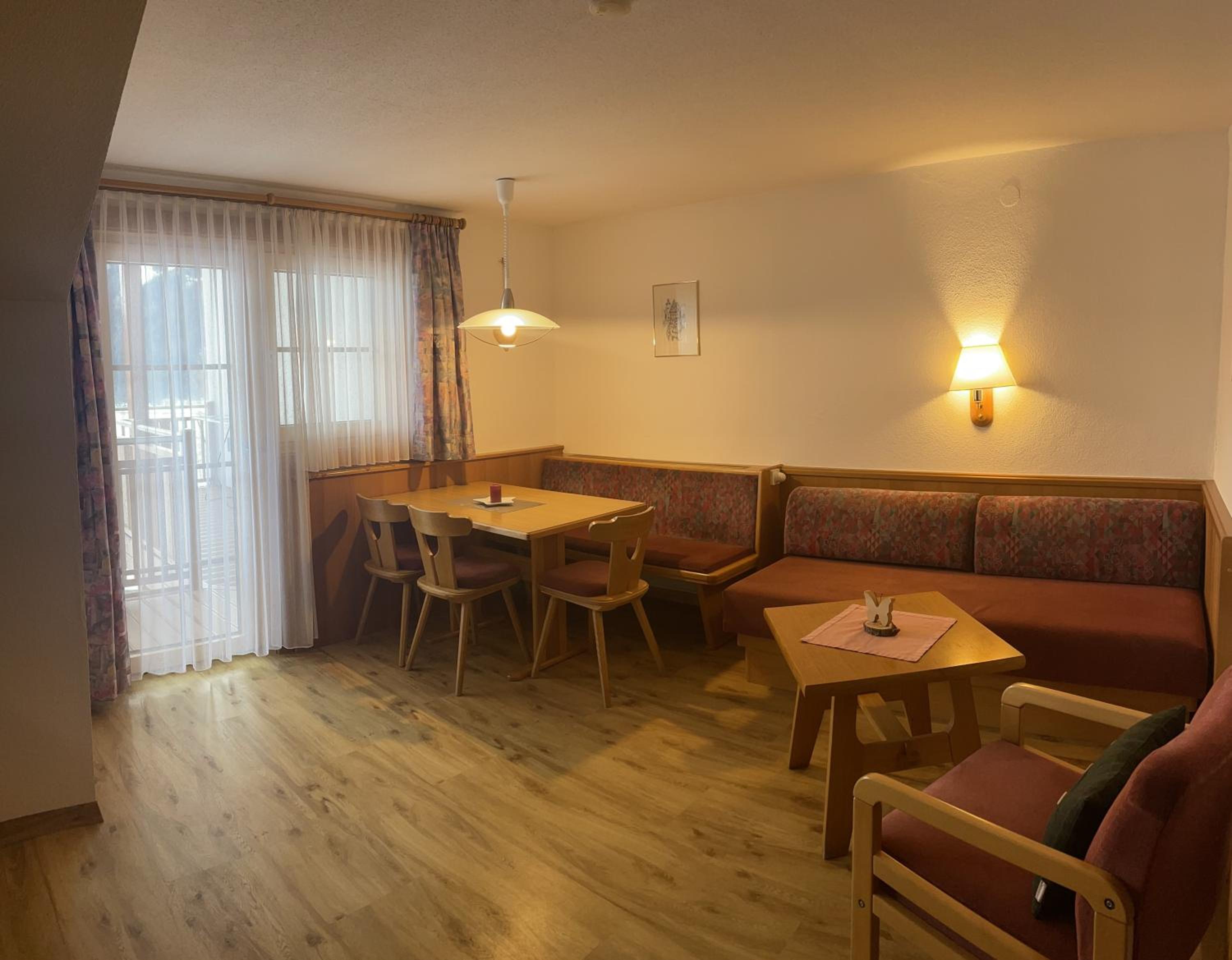 Comfort Two-Bedroom Apartment with Balcony photo 1