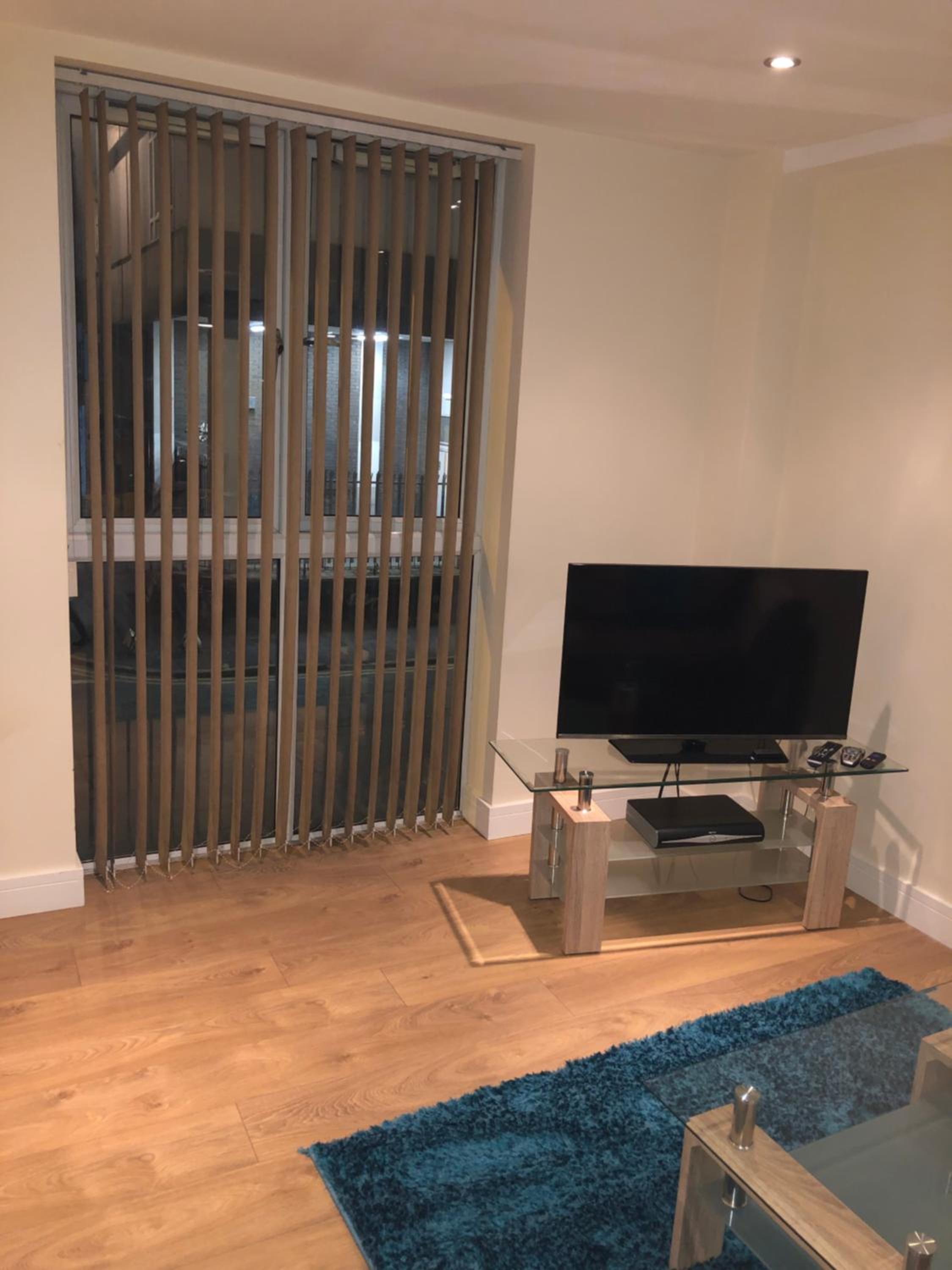 One-Bedroom Apartment - Photo 11