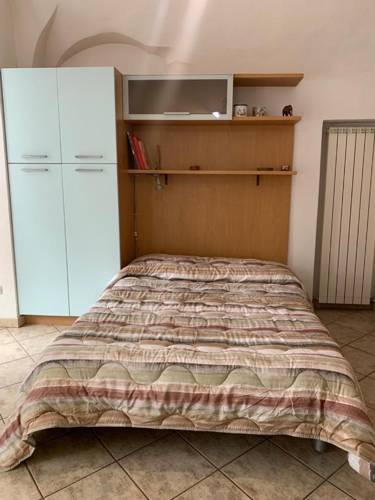 Studio Apartment photo 1