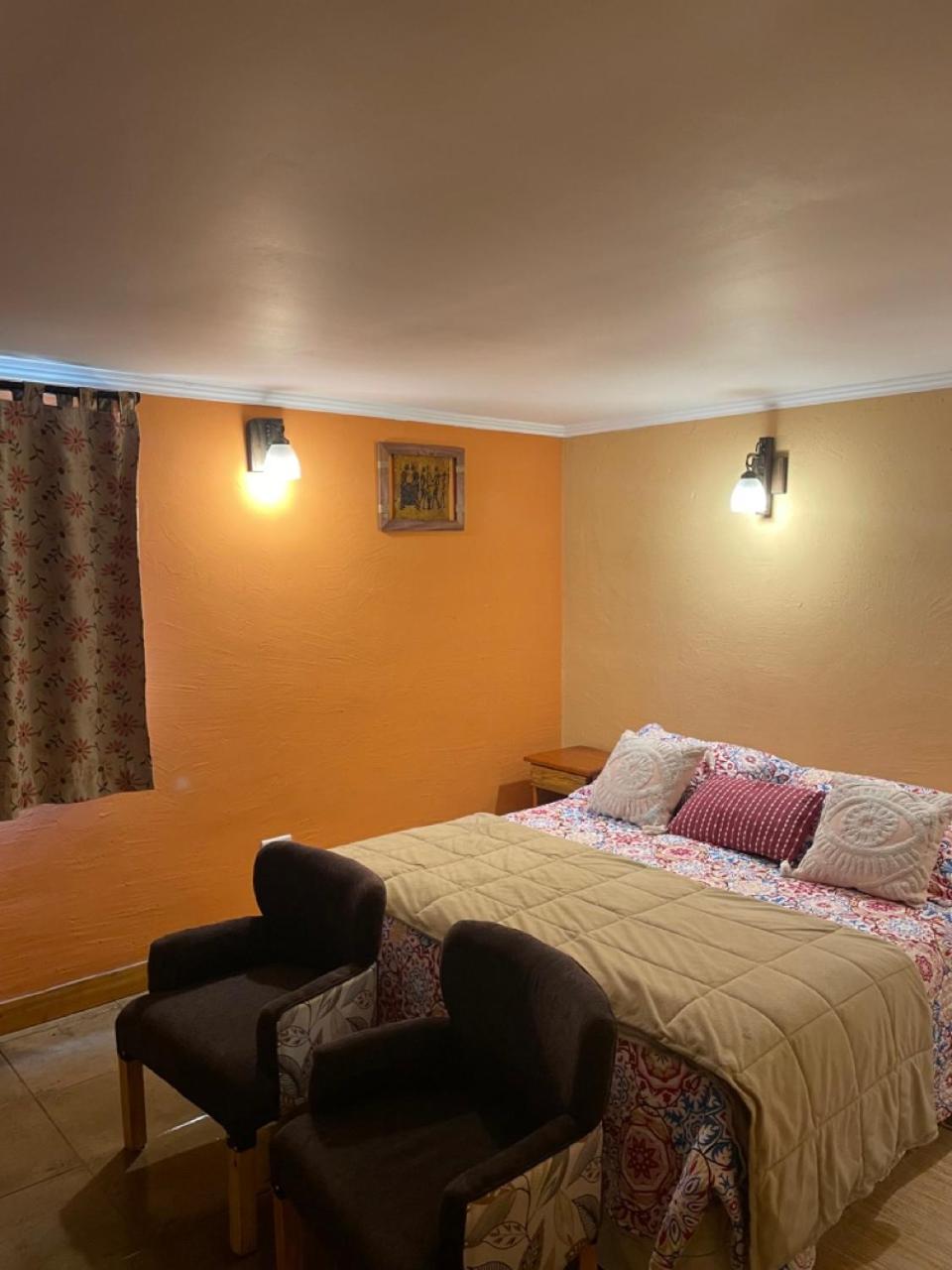 Deluxe Queen Suite photo 3