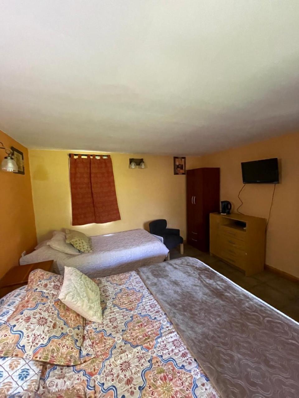 Deluxe King Suite photo 1