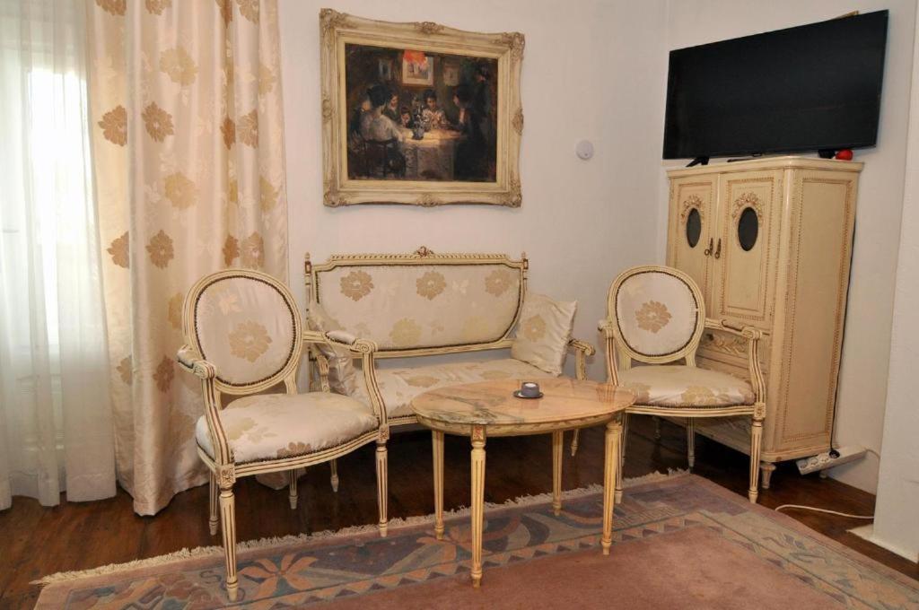 Deluxe Queen Room photo 3