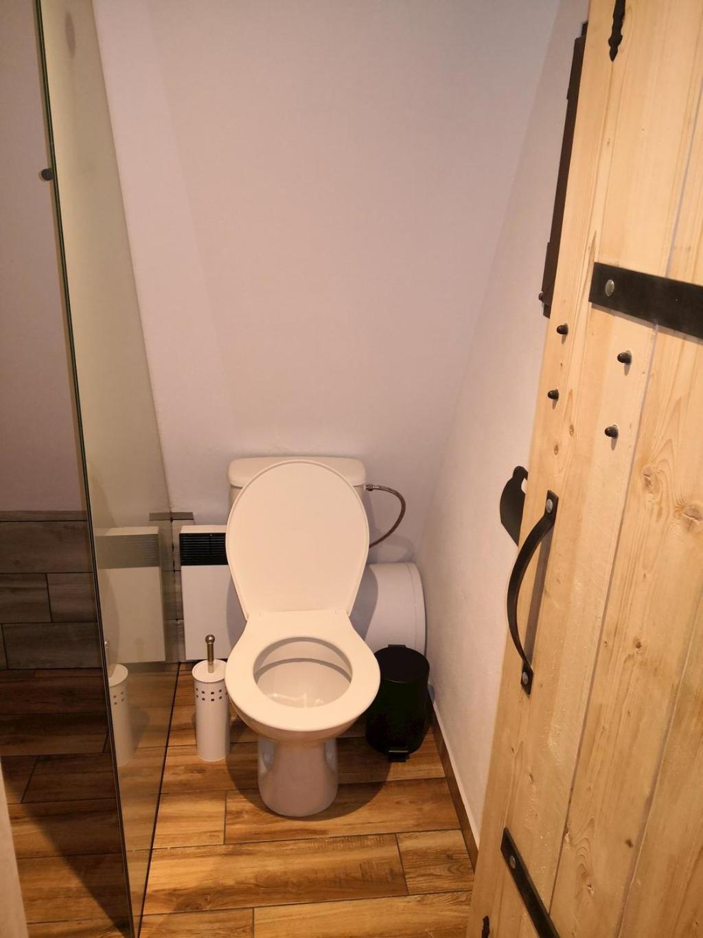 Three-Bedroom Chalet - Photo 16
