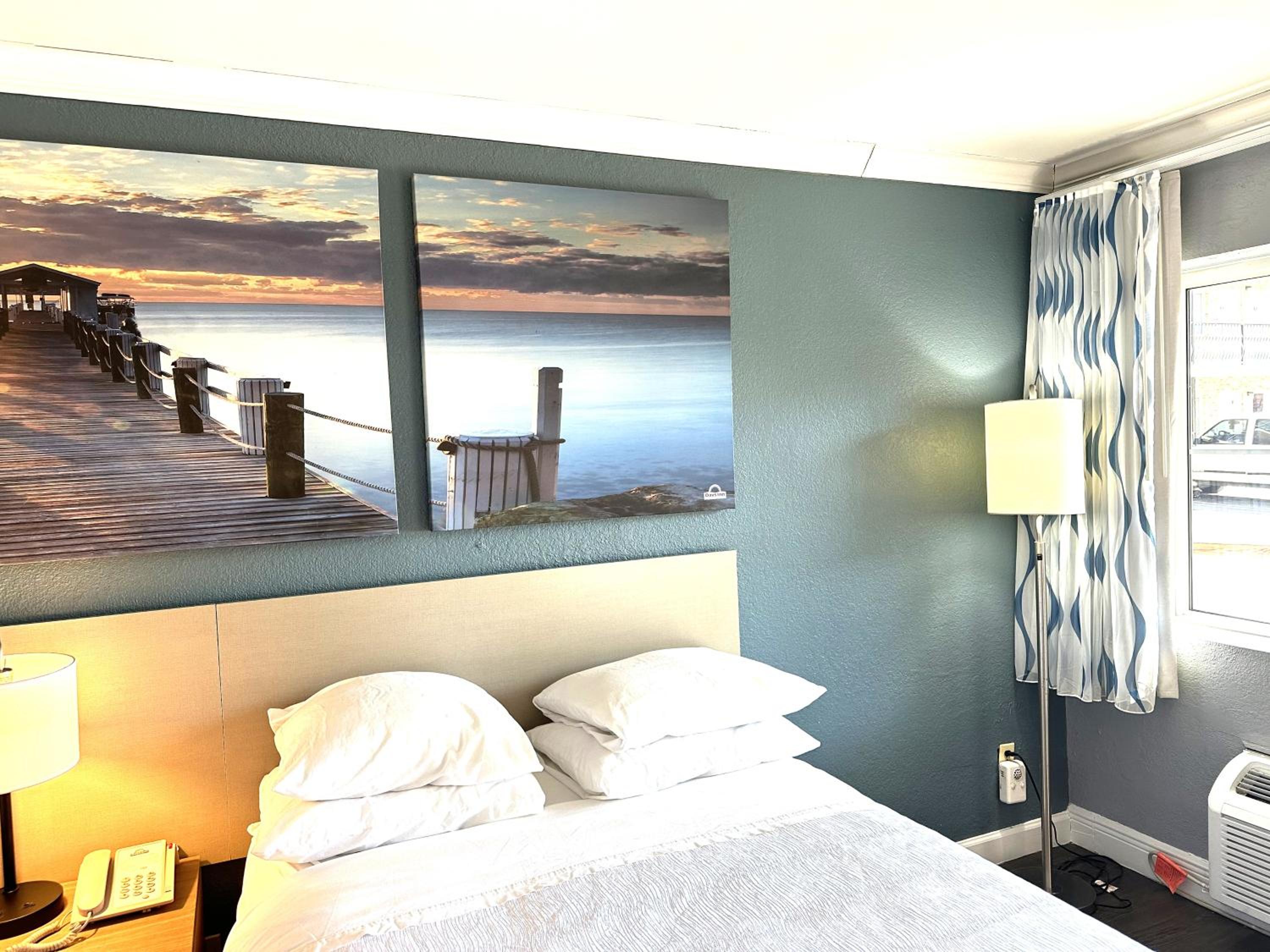 Double Room with Two Double Beds - Non-Smoking - Photo 4
