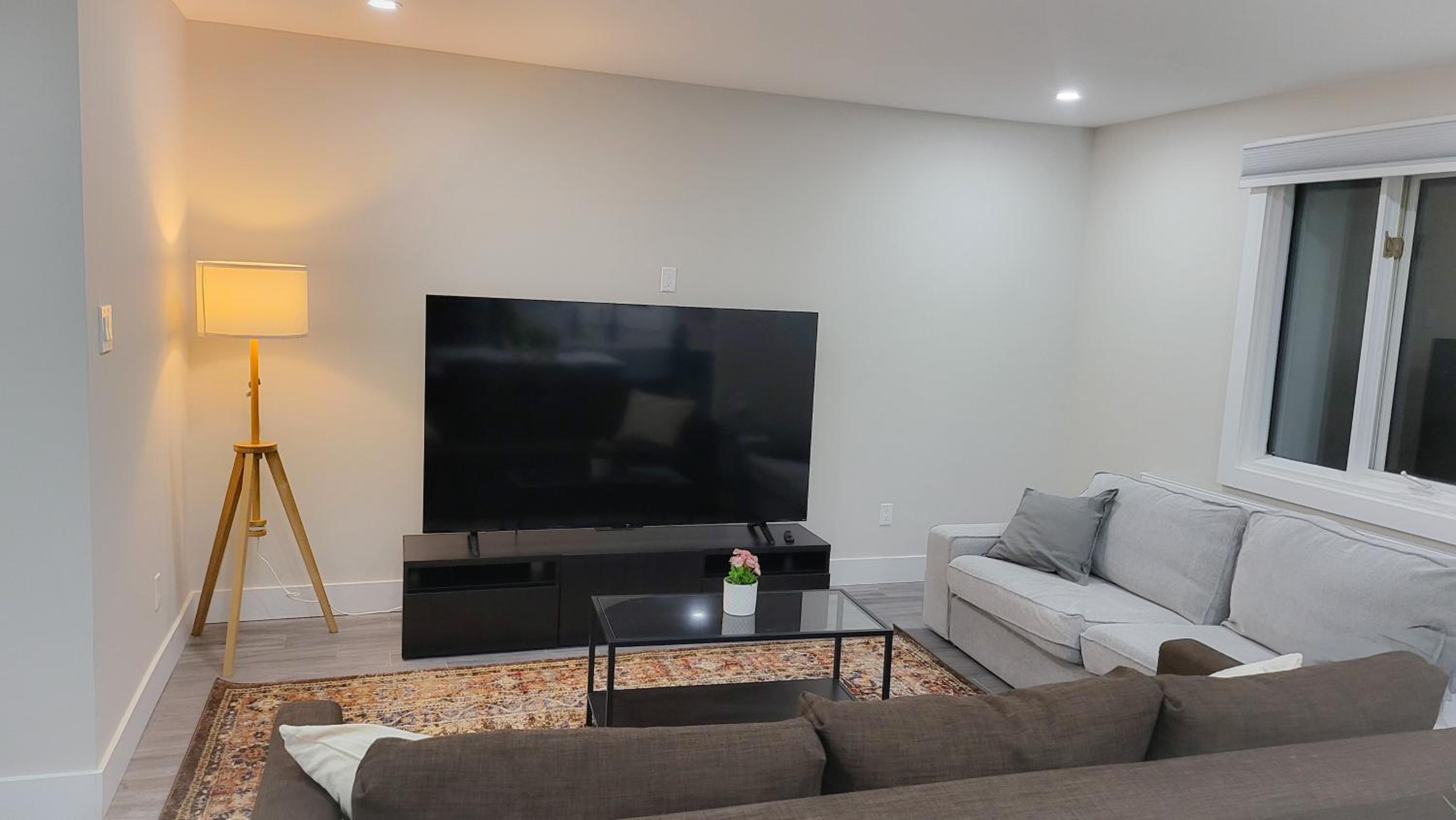 Deluxe Queen Suite