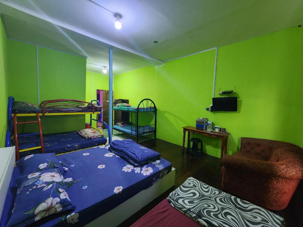 Deluxe Family Suite photo 1