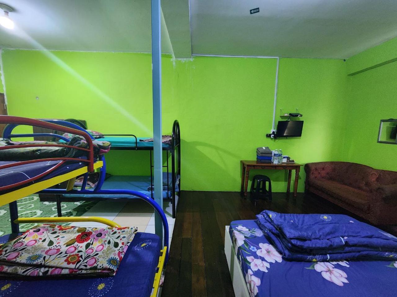 Deluxe Family Suite photo 3