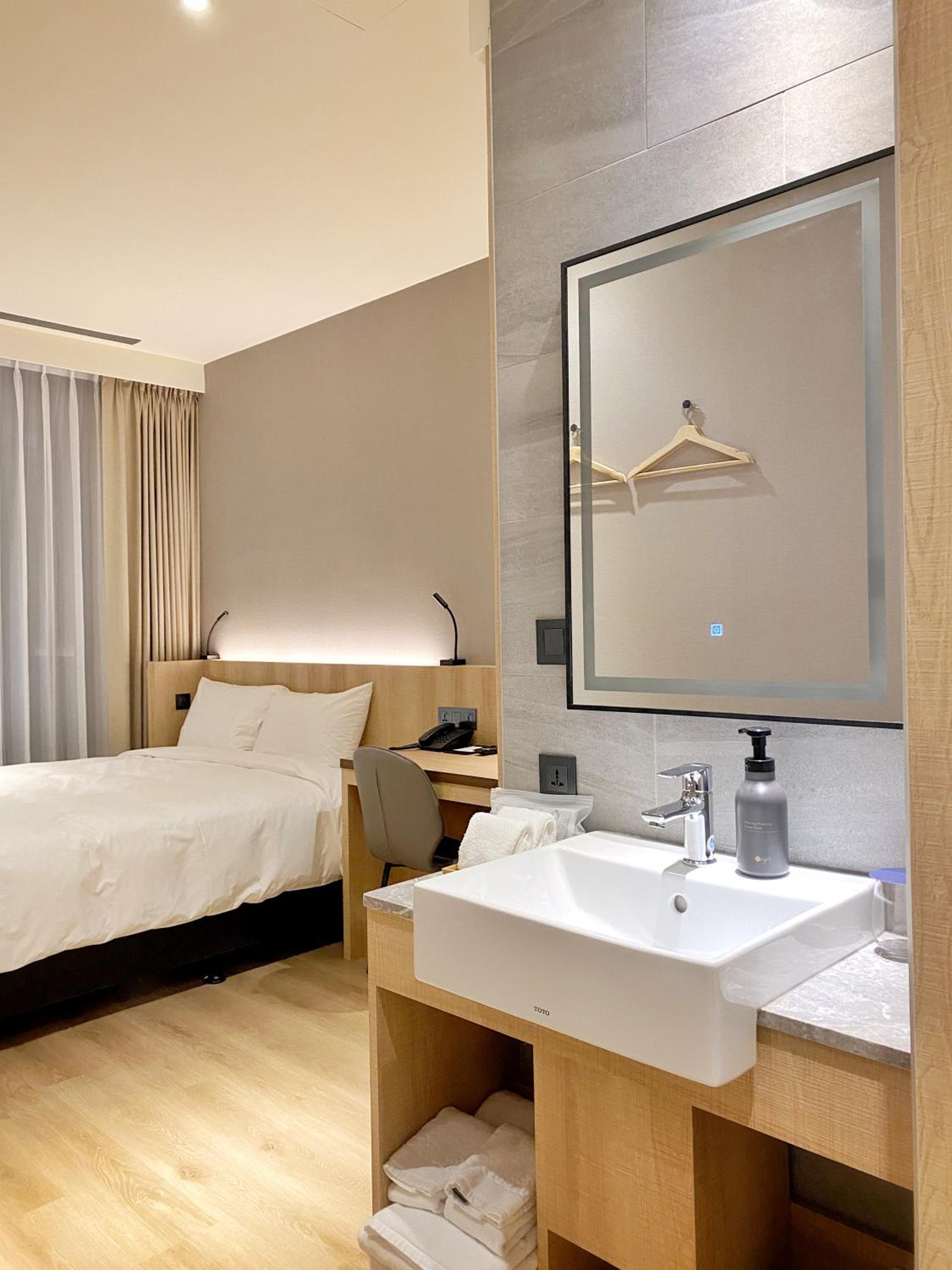 Double Room - Photo 2