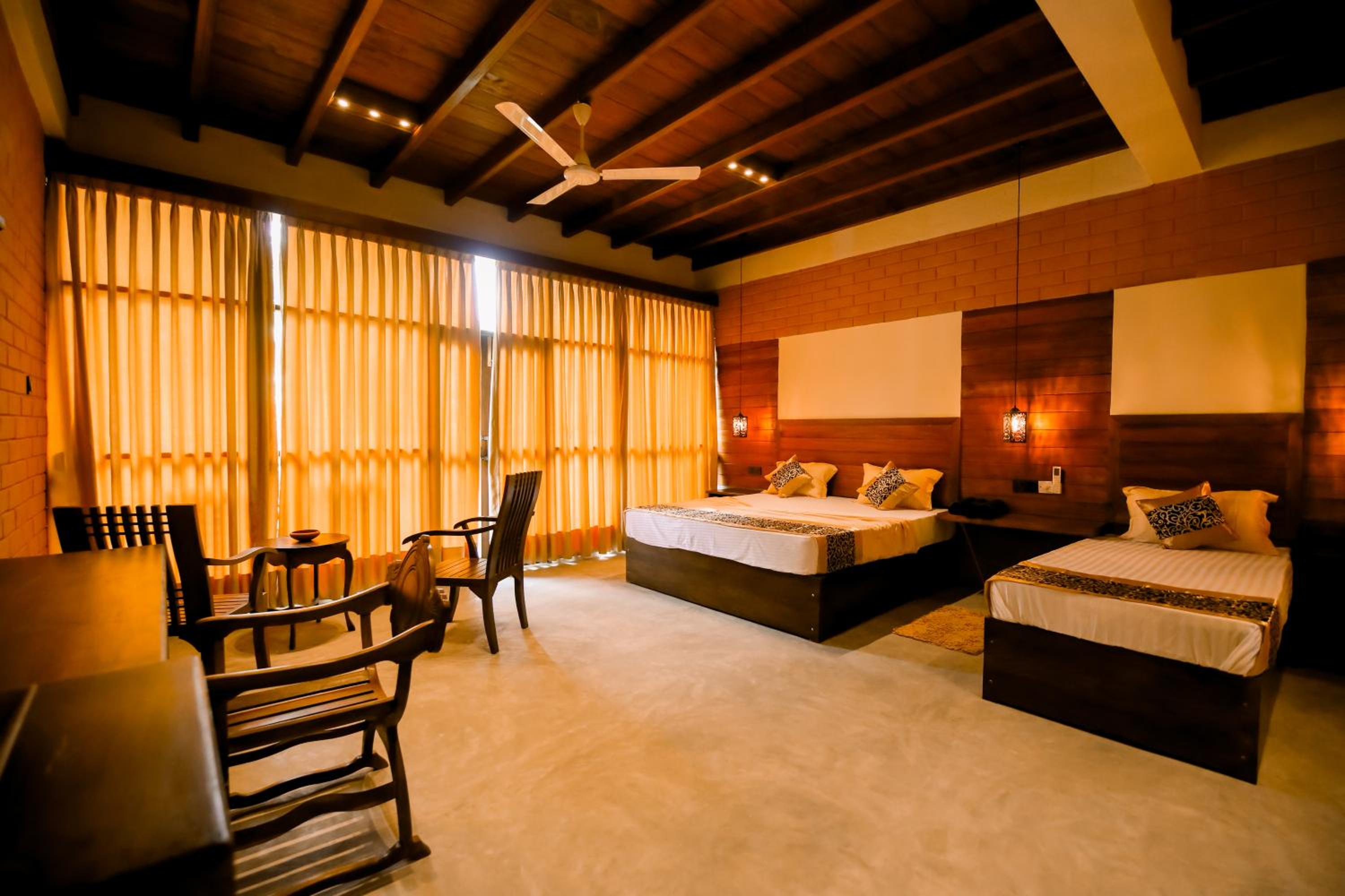Triple Room with Terrace