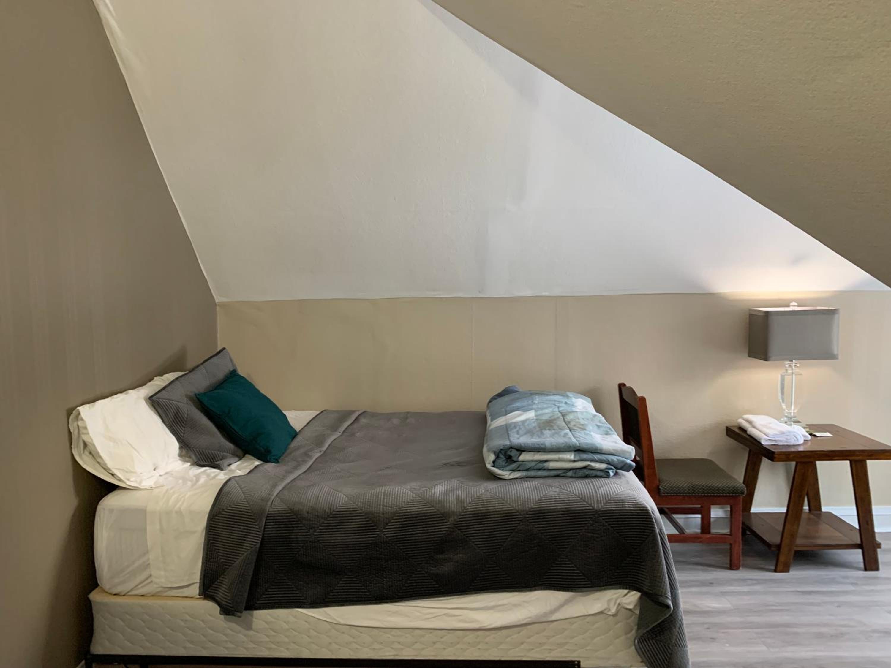Standard Double or Twin Room with Garden View