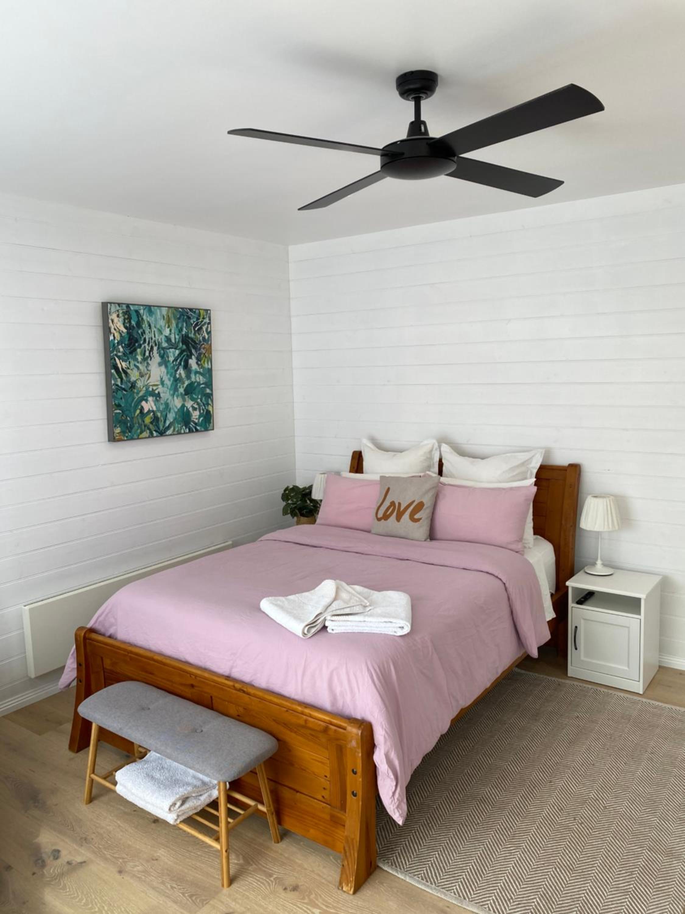 Standard Queen Room photo 2