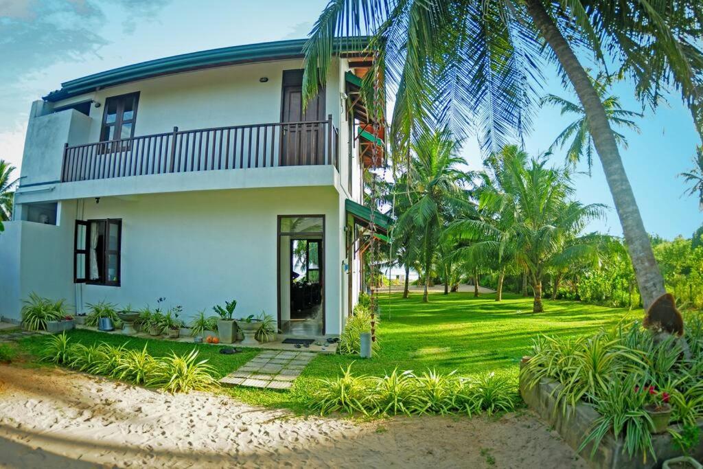 Villa photo 1